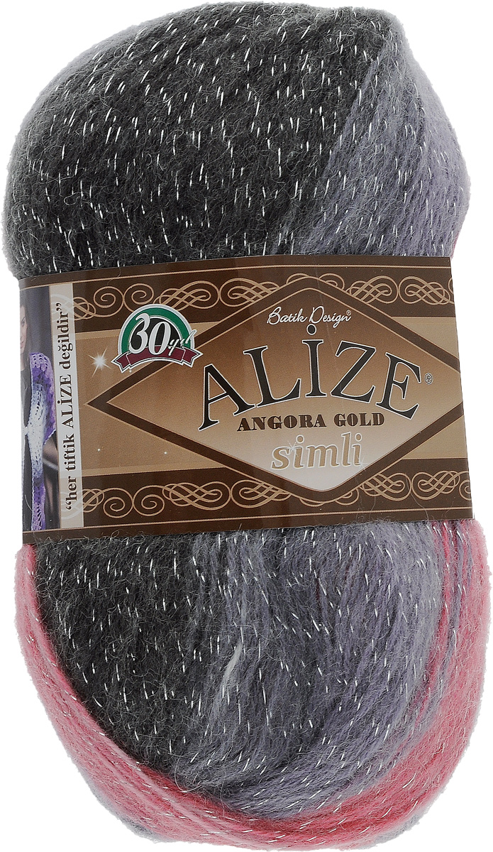 Пряжа для вязания Alize Angora Gold Simli Batik, цвет: белый, розовый, черный (1602), 500 м, 100 г, 5 шт364107_1602 Пряжа для вязания Alize Angora Gold Simli Batik, цвет: белый, розовый, черный (1602), 500 м, 100 г, 5 шт364107_1602Пряжа для вязания Alize Angora Gold Simli Batik изготовлена из акрила, мохера и шерсти с добавлением металлика. Пряжа понравится мастерицам за необычную текстуру нити, а владелицы готовых вещей оценят роскошную палитру нежнейших меланжевых переходов и изумительных оттенков пастельных тонов. Пряжа из такого материала обладает повышенной прочностью и эластичностью, а изделия получаются теплые и уютные. Ниточка тонкая, деликатная, красиво выглядит и в плотном полотне, и в ажуре. В скрутку нити добавлена металлизированная нить, которая придает особый шарм готовому изделию. Классическая пряжа для зимнего сезона может использоваться для детской и взрослой одежды. Пряжа Alize Angora Gold Simli Batik отлично подходит для вязания свитеров, жилетов, шарфов, шапок, шалей и других изделий. Рекомендуется ручная стирка. Рекомендованные спицы № 3-6, крючок № 2-4. С такой пряжей для ручного вязания вы сможете связать своими руками необычные...