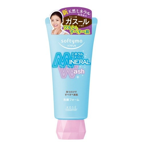 Кose Очищающая пенка для умывания c цветочным ароматом, Softymo Mineral Wash 130 г380019 Кose Очищающая пенка для умывания c цветочным ароматом, Softymo Mineral Wash 130 г380019Минеральная пенка для жирной кожи. Содержит марокканскую глину гассуль - для гладкой нежной кожи. Эффективно удаляет загрязнения и остатки макияжа. содержит жемчужную пудру и экстракт мидий, термальную воду, минеральную глину, экстракт чая и черный сахар, экстракты черных бобов, сливы и чая. Легкий цветочный аромат. Без красителей. Способ применения: выдавите необходимое количество средства и нанесите на влажное лицо. Вспеньте, нежно массируя, уделяя особое внимание проблемным зонам. Смойте теплой водой. Меры предосторожности: В случае попадания средства в глаза, немедленно промойте водой. Храните в месте недоступном для детей. Плотно закрывайте крышку после использования. Частички глины гассуль могут скатываться и приобретать желтоватый оттенок, что является естественным процессом и никак не влияет на качество продукта.
