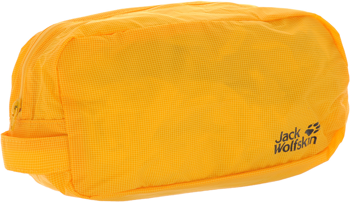 Косметичка дорожная Jack Wolfskin ALL-IN 2.5 Pouch, цвет: желтый. 8002181-38008002181-3800 Косметичка дорожная Jack Wolfskin ALL-IN 2.5 Pouch, цвет: желтый. 8002181-38008002181-3800Дорожная косметичка Jack Wolfskin ALL-IN 2.5 Pouch идеально подходит для хранения косметики, маникюрных принадлежностей и других аксессуаров. Изделие выполнено из полиэстера. Косметичка имеет одно отделение, которое закрывается на застежку-молнию. Изделие оснащено удобной ручкой для переноски в руках и текстильными петлями для подвешивания. Косметичка подходит для ежедневного использования и будет незаменимой в путешествии.