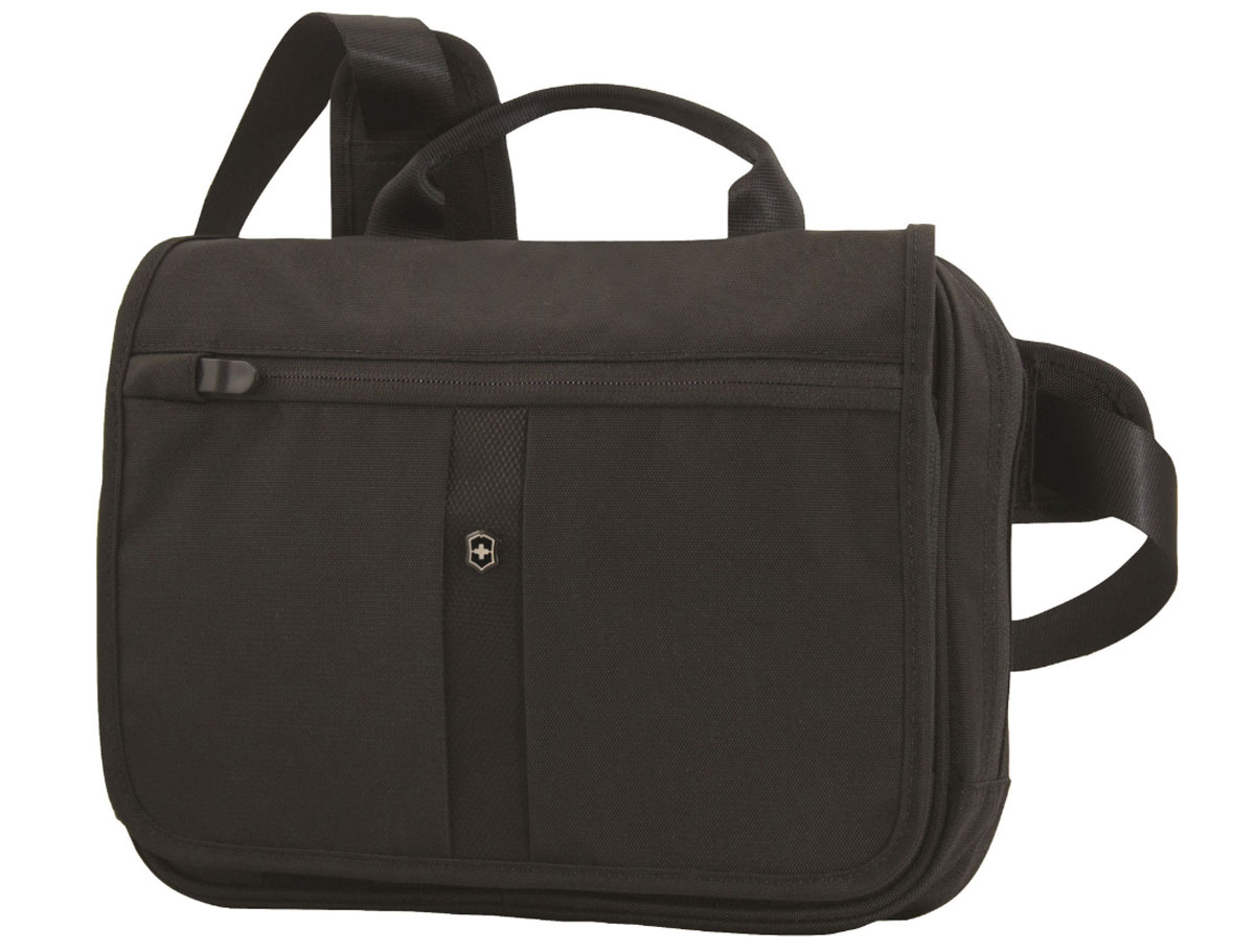 Сумка Victorinox Adventure Traveler Deluxe, цвет: черный. 3117440131174401 Сумка Victorinox Adventure Traveler Deluxe, цвет: черный. 3117440131174401Оригинальный швейцарский армейский нож «Swiss Army» был создан в 1897 году в небольшой деревушке Ибах в Швейцарии.С тех пор продукция,выпускаемая под маркой «Victorinox» с ее узнаваемым логотипом в виде креста на щите,по праву считается эталоном отличного качества,высокой функциональности,инновационных технологий и культового дизайна.Наша преданность принципам в течение последних 130 лет позволила нам создавать продукты,которые являются выдающимися не только по дизайну и качеству,но которые также являются надежными спутниками в больших и маленьких жизненных приключениях. Сегодня мы с гордостью представляем линейку сумок,чемоданов и дорожных аксессуаров,которые наилучшим образом воплощают в себе данные принципы,а также сочетают в себе черты нашего лучшего классического стиля. Коллекция Lifestyle Accessories 4.0 включает в себя широкий ассортимент решений для путешествий и повседневной жизни.Независимо от пункта назначения данные высоко-практичные аксессуары станут...