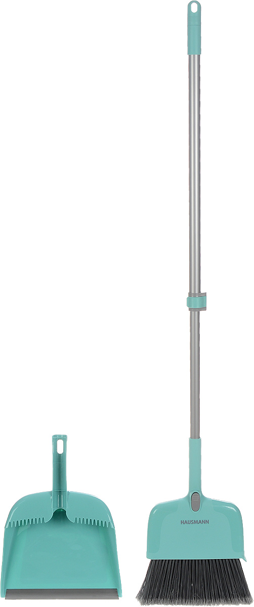 Комплект для уборки Hausmann Broomer, 2 предметаHM-00220 Комплект для уборки Hausmann Broomer, 2 предметаHM-00220Комплект для уборки Hausmann Broomer состоит из совка и щетки-веника. Изделия выполнены из прочного пластика и металла. Вместительный совок удерживает собранный мусор, что позволит эффективно и быстро совершить уборку в любом помещении. Водосгон обеспечивает наиболее плотное прилегание к полу и позволяет убирать влажную поверхность от мусора. Щетка-веник оснащена телескопической рукояткой с фиксирующим замком и скребком из ПВХ. Щетина изготовлена из ПЭТ и регулируется по длине, позволяя использовать изделие как веник для уборки ламината и плитки, а также как щетку для ковров и бетона. С таким комплектом Hausmann Broomer уборка станет легче и приятнее. Длина щетки: 102-148 см. Максимальная длина ворса: 11 см. Размер рабочей поверхности щетки: 24 х 11 см. Длина совка: 38 см. Размер рабочей части совка: 26 х 24 х 6,5 см.