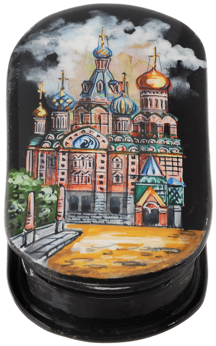 Шкатулка Федоскино Санкт-Петербург. Храм Спаса-На-Крови ночью, 6 х 4 смшкфм.ир.семспаснч Шкатулка Федоскино Санкт-Петербург. Храм Спаса-На-Крови ночью, 6 х 4 смшкфм.ир.семспаснчЛаковая миниатюрная шкатулка ручной работы Федоскино Санкт-Петербург. Храм Спаса-На-Крови ночью, изготовленная из папье-маше, выполнена в форме вертикального обтекаемого прямоугольника. Сюжет на крышке шкатулки - знаменитый Храм Спаса-На-Крови. Поверхность шкатулки - высококачественная роспись с использованием натурального перламутра, благодаря чему шкатулка переливается светом в зависимости от положения и освещения. На обратной стороне шкатулки имеется авторская подпись. Такая шкатулка может использоваться для хранения бижутерии, в качестве украшения интерьера, а также послужит хорошим подарком для человека, ценящего практичные и оригинальные вещицы. Материал: папье-маше.
