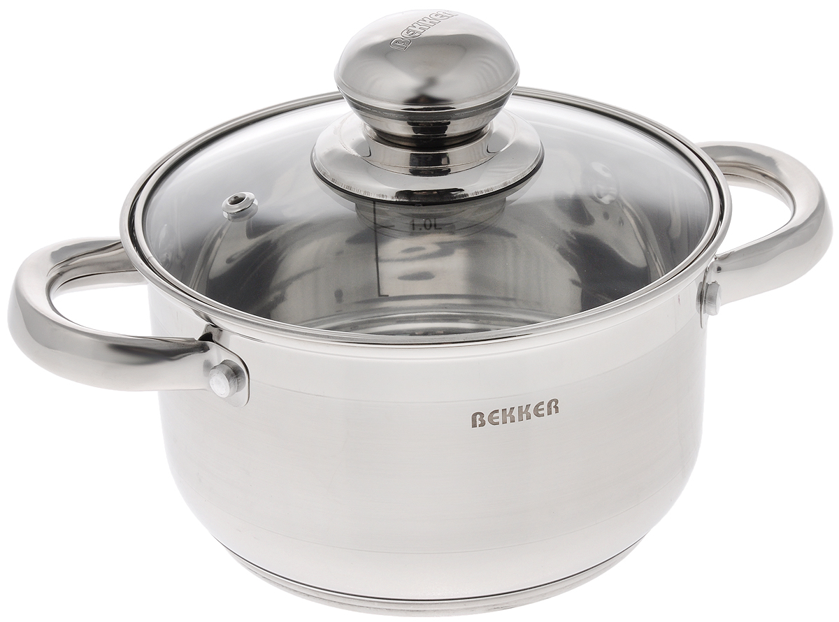Кастрюля Bekker Jumbo с крышкой, 1,9 лBK-1259 Кастрюля Bekker Jumbo с крышкой, 1,9 лBK-1259Кастрюля Bekker Jumbo изготовлена из высококачественной нержавеющей стали. Капсулированное дно с прослойкой из алюминия обеспечивает быстрый и равномерный нагрев посуды. Крышка выполнена из жаростойкого стекла с отверстием для выхода пара. На внутренних стенках имеются отметки литража. Зеркальная полировка в сочетании с матовой придает посуде безупречный внешний вид. Подходит для всех типов плит, включая индукционные. Можно мыть в посудомоечной машине. Диаметр кастрюли: 16 см. Высота стенки: 10 см. Ширина кастрюли (с учетом ручек): 33 см. Диаметр индукционного диска: 24,5 см. УВАЖАЕМЫЕ КЛИЕНТЫ! Обращаем ваше внимание на тот факт, что объем кастрюли указан максимальный, с учетом полного наполнения до кромки. Шкала на внутренней стенке кастрюли, имеет меньший литраж.