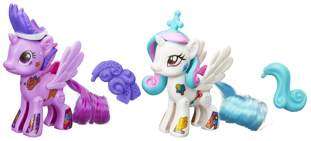 My Little Pony Набор фигурок Создай свою пони Princess Celestia & Princess Twilight SparkleB3589_B4971 My Little Pony Набор фигурок Создай свою пони Princess Celestia & Princess Twilight SparkleB3589_B4971Набор фигурок My Little Pony Создай свою пони. Princess Celestia & Princess Twilight Sparkle - это отличный набор для развития творческих способностей малышки. Можно собрать пони из мультфильма, а можно создать свою собственную пони! В наборе различные гривы, наклейки и красивые резные крылья. Элементы комбинируются с элементами из других наборов Создай свою пони. Ваша малышка будет в восторге от такого подарка!