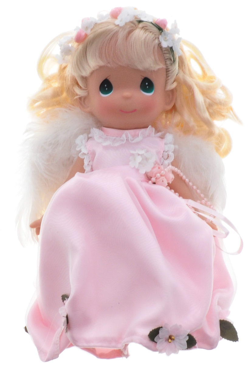 Precious Moments Кукла Ты словно ангел блондинка3526 Precious Moments Кукла Ты словно ангел блондинка3526Коллекция кукол Precious Moments насчитывает на сегодняшний день более 600 видов. Куклы изготавливаются из качественного и безопасного материала. Каждый год в коллекцию добавляются все новые и новые модели. Каждая кукла имеет свой неповторимый образ и характер. Она может быть подарком на память о каком-либо событии в жизни. Куклы выполнены с любовью и нежностью, которую дарит нам известная волшебница - создатель кукол Линда Рик! Кукла Ты словно ангел одета в воздушное платье розового цвета, за спиной - белые перьевые крылья, которые можно с легкостью отстегнуть. У девочки светлые вьющиеся волосы и большие зеленые глаза. Вся одежда съемная. Кукла научит ребенка взаимодействовать с окружающими, а также поспособствует развитию воображения, логики и тактильного восприятия. Кукла станет отличным подарком для девочки, а также ценным экспонатом любой коллекции кукол.
