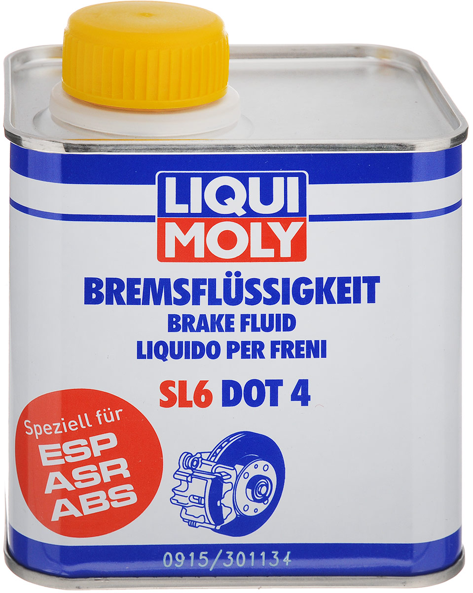 Жидкость тормозная LiquiMoly Bremsenflussigkeit SL6 DOT-4, 500 мл3086 Жидкость тормозная LiquiMoly Bremsenflussigkeit SL6 DOT-4, 500 мл3086Синтетическая тормозная жидкость LiquiMoly Bremsenflussigkeit SL6 DOT-4 создана на основе гликольэтеров и эфиров борной кислоты. Содержит ингибиторы коррозии и антиоксиданты. Предназначена для продления срока службы компонентов, входящих в системы гидравлических тормозов и систем сцепления автотранспортных средств. Применение: Замена производится в соответствии с предписаниями производителей транспортных средств. Может использоваться во всех обычных тормозных системах. Смешивается и совместима со всеми высококачественными синтетическими тормозными жидкостями. Избегать попадания на кожу, в землю, водоемы, а также на лакокрасочное покрытия кузова. Товар сертифицирован.