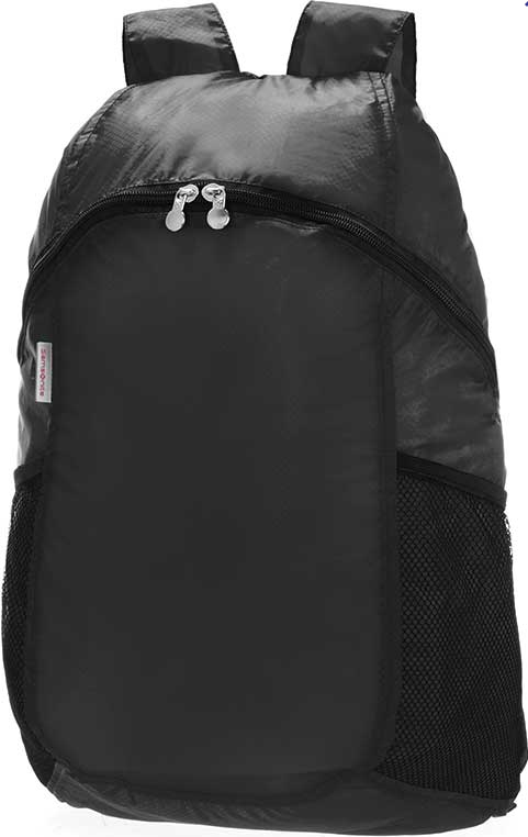 Рюкзак городской Samsonite, складной, 15 лU23-09605 Рюкзак городской Samsonite, складной, 15 лU23-09605Складной городской рюкзак Samsonite выполнен из высококачественного прочного нейлона. Изделие содержит одно вместительное отделение, закрывающееся на застежку-молнию. Внутри отделение дополнено объемным карманом на молнии, в который легко складывается сам рюкзак. По бокам рюкзака предусмотрены сетчатые карманы. Изделие оснащено двумя практичными лямками регулируемой длины. Практичный рюкзак, благодаря своей универсальности, станет незаменимым аксессуаром для повседневного использования.