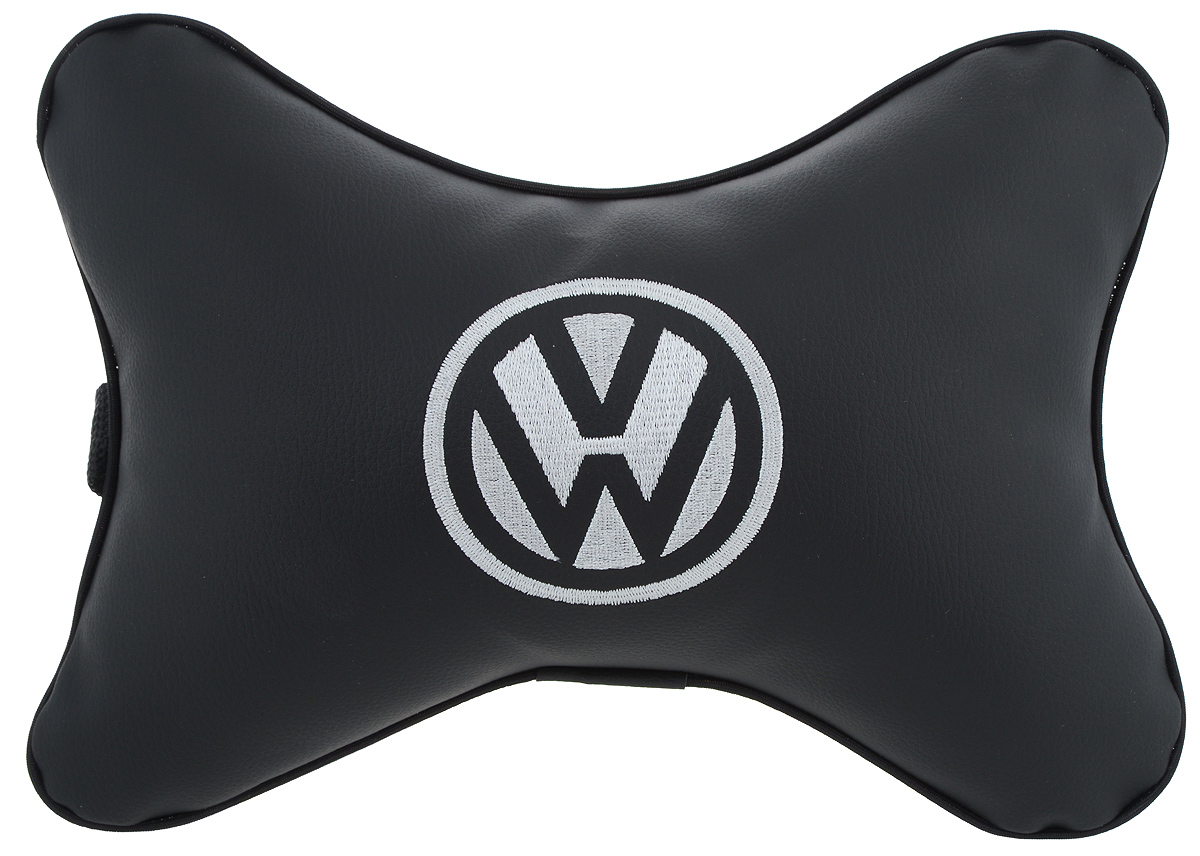 Подушка автомобильная Autoparts Volkswagen, на подголовник, цвет: черный, белый, 30 х 20 смМ10 Подушка автомобильная Autoparts Volkswagen, на подголовник, цвет: черный, белый, 30 х 20 смМ10Автомобильная подушка Autoparts Volkswagen, выполненная из эко-кожи с мягким наполнителем из холлофайбера, снимает усталость с шейных мышц, обеспечивает правильное положение головы и амортизирует нагрузки на шейные позвонки при резком маневрировании. Ее можно зафиксировать на подголовнике с помощью регулируемого по длине ремня. На изделии имеется молния, с помощью которой вы с легкостью сможете поменять наполнитель. Если ваши пассажиры захотят вздремнуть, то подушка под голову окажется очень кстати и поможет расслабиться.