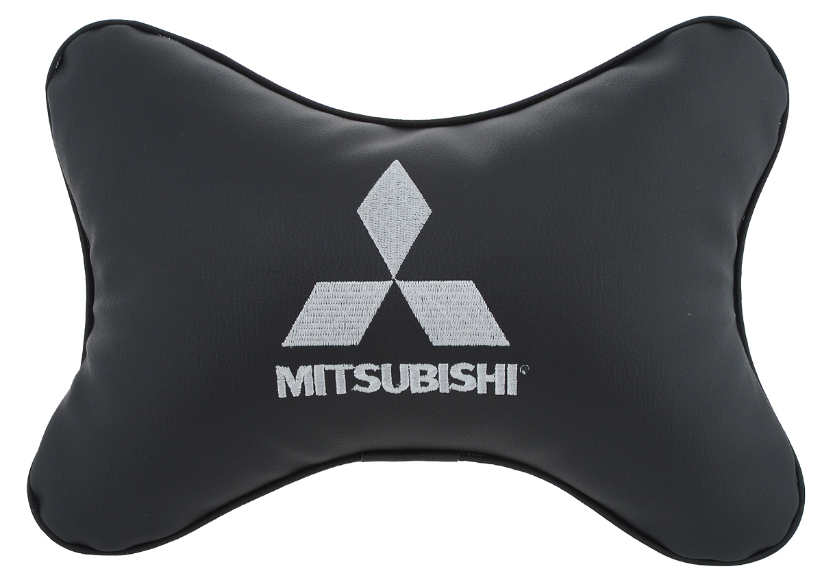 Подушка автомобильная Autoparts Mitsubishi, на подголовник, цвет: черный, белый, 30 х 20 смМ8 Подушка автомобильная Autoparts Mitsubishi, на подголовник, цвет: черный, белый, 30 х 20 смМ8Автомобильная подушка Autoparts Mitsubishi, выполненная из эко-кожи с мягким наполнителем из холлофайбера, снимает усталость с шейных мышц, обеспечивает правильное положение головы и амортизирует нагрузки на шейные позвонки при резком маневрировании. Ее можно зафиксировать на подголовнике с помощью регулируемого по длине ремня. На изделии имеется молния, с помощью которой вы с легкостью сможете поменять наполнитель. Если ваши пассажиры захотят вздремнуть, то подушка под голову окажется очень кстати и поможет расслабиться.