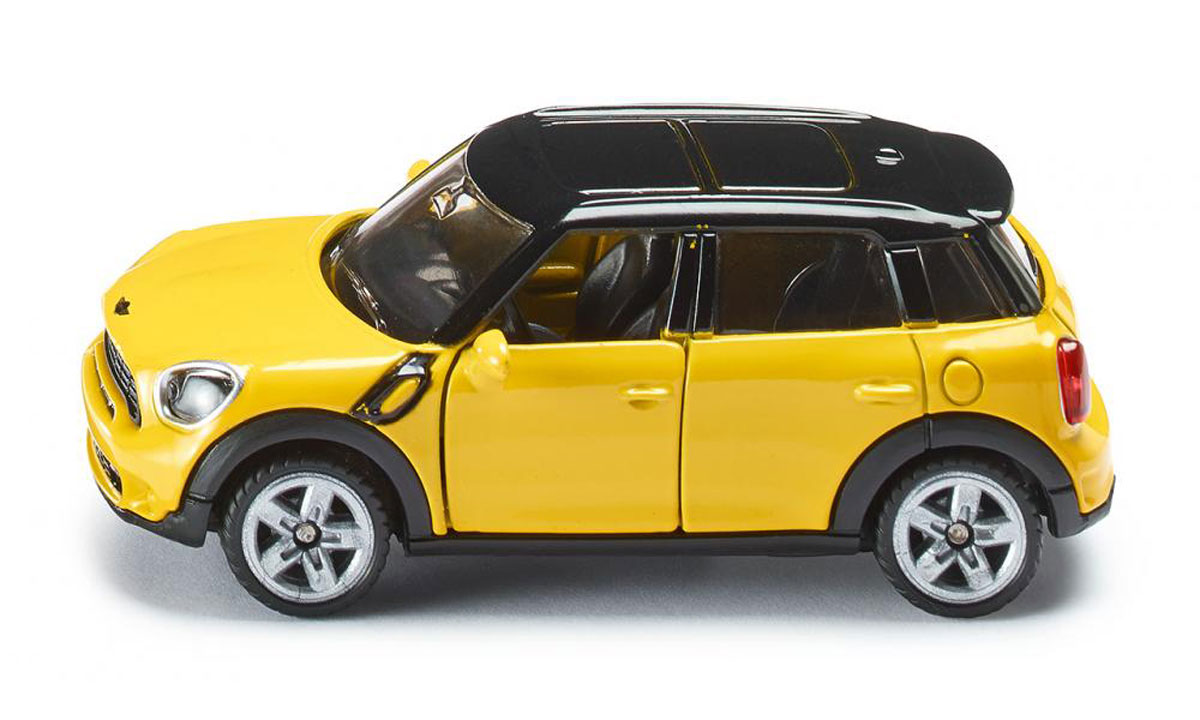 Siku Модель автомобиля Mini Countryman1454 Siku Модель автомобиля Mini Countryman1454Модель автомобиля Siku Mini Countryman станет замечательным подарком для любителей техники всех возрастов. Модель представляет собой реалистичную копию настоящего автомобиля. Модель отличается высокой степенью детализации. Корпус модели выполнен из металла, детали изготовлены из ударопрочного пластика. Передние дверцы машинки открываются, прорезиненные колеса вращаются. Ваш ребенок часами будет играть с такой игрушкой, придумывая различные истории и устраивая соревнования.