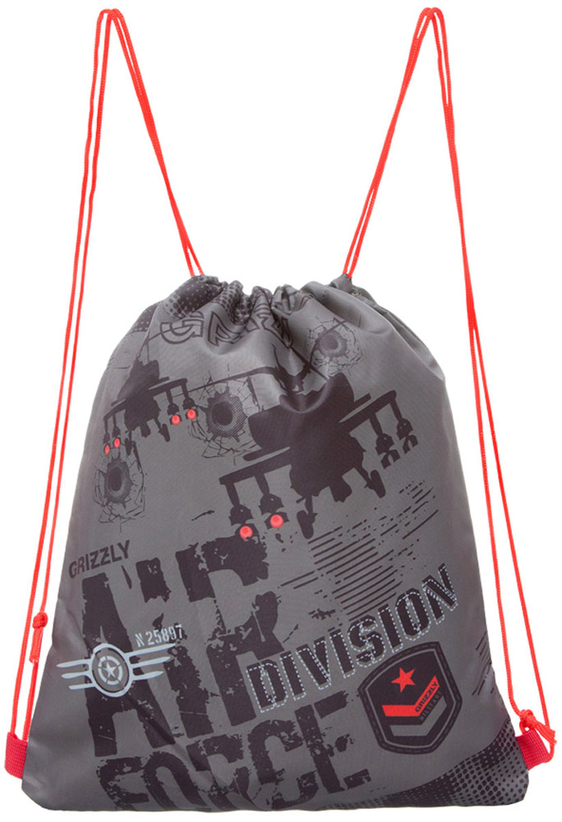 Grizzly Мешок для обуви Air Force DivisionOM-671-1/2 Grizzly Мешок для обуви Air Force DivisionOM-671-1/2Мешок для обуви Grizzly Air Force Division изготовлен из ткани Оксфорд 250 Д с водоотталкивающей пропиткой. Мешок имеет одно отделение, закрывающееся стягивающимся нейлоновым шнуром. Плотная прочная ткань надежно защитит обувь школьника от непогоды, а удобные петли шнура позволят носить мешок как в руках, так и за спиной.