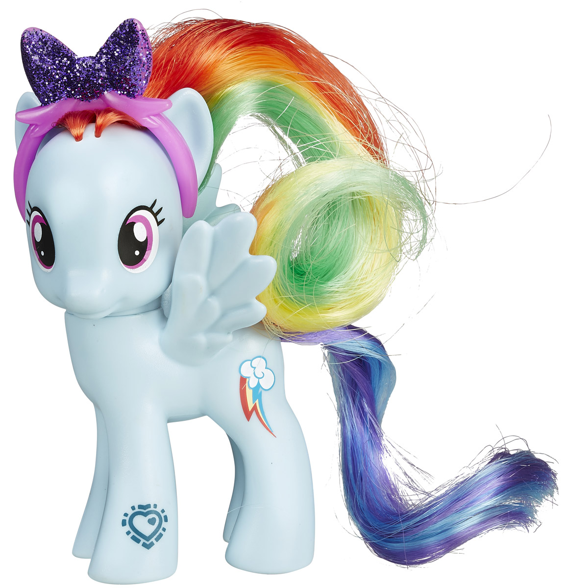 My Little Pony Фигурка Пони Рейнбоу ДэшB3599EU4_B4817 My Little Pony Фигурка Пони Рейнбоу ДэшB3599EU4_B4817Фигурка My Little Pony Пони Рейнбоу Дэш привлечет внимание вашей малышки! Фигурка выполнена из прочного пластика в виде красавицы пони Рейнбоу Дэш с яркими гривой и хвостом. Головка фигурки подвижна. Малышка пони неповторима и отмечена уникальными символами, находящимися у нее на боках. Отличительный знак появляется на пони, когда она понимает, что чем-то отличается от остальных. Знак отличия Рейнбоу Дэш - облако с трехцветной молнией. Шикарные волосы пони можно расчесывать, создавая новые прически. Вашей принцессе понравится играть с фигуркой и воссоздавать сцены из любимого мультсериала. Порадуйте ее таким замечательным подарком!