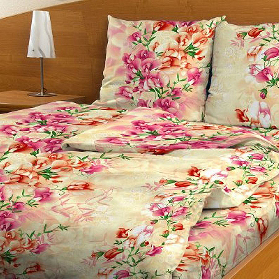 Комплект белья Letto, 1,5-спальный, наволочки 70х70. B117-3B117-3 Комплект белья Letto, 1,5-спальный, наволочки 70х70. B117-3B117-3Комплект постельного белья Letto выполнен из классической российской бязи (хлопка). Комплект состоит из пододеяльника, простыни и двух наволочек. Постельное белье, оформленное ярким цветочным рисунком, имеет изысканный внешний вид. Пододеяльник снабжен молнией. Благодаря такому комплекту постельного белья вы сможете создать атмосферу роскоши и романтики в вашей спальне. Уважаемые клиенты! Обращаем ваше внимание на тот факт, что расцветка наволочек может отличаться от представленной на фото.