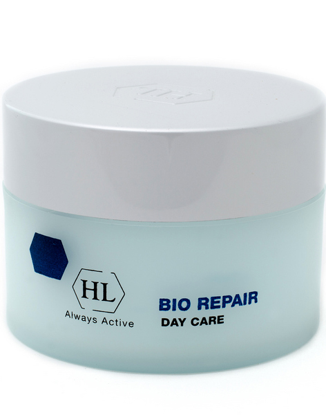 Holy Land Дневной защитный крем Bio Repair Day Care Spf 15 50 мл103057 Holy Land Дневной защитный крем Bio Repair Day Care Spf 15 50 мл103057Дневной увлажняющий, регенерирующий и защитный крем легкой консистенции с SPF-15. Эффективен после травмирующих процедур, при куперозе, чувствительной коже. Активные компоненты: Repair Complex, гидролизованный коллаген, эластин, витамин Е, бензофенон-3 (солнцезащитный фильтр, создает двойную защиту от вредного воздействия солнечных лучей (UVA+UVB). Repair Complex запатентованный комплекс растительных экстрактов и масел, обладающий уникальным восстанавливающим и сосудоукрепляющим действием.