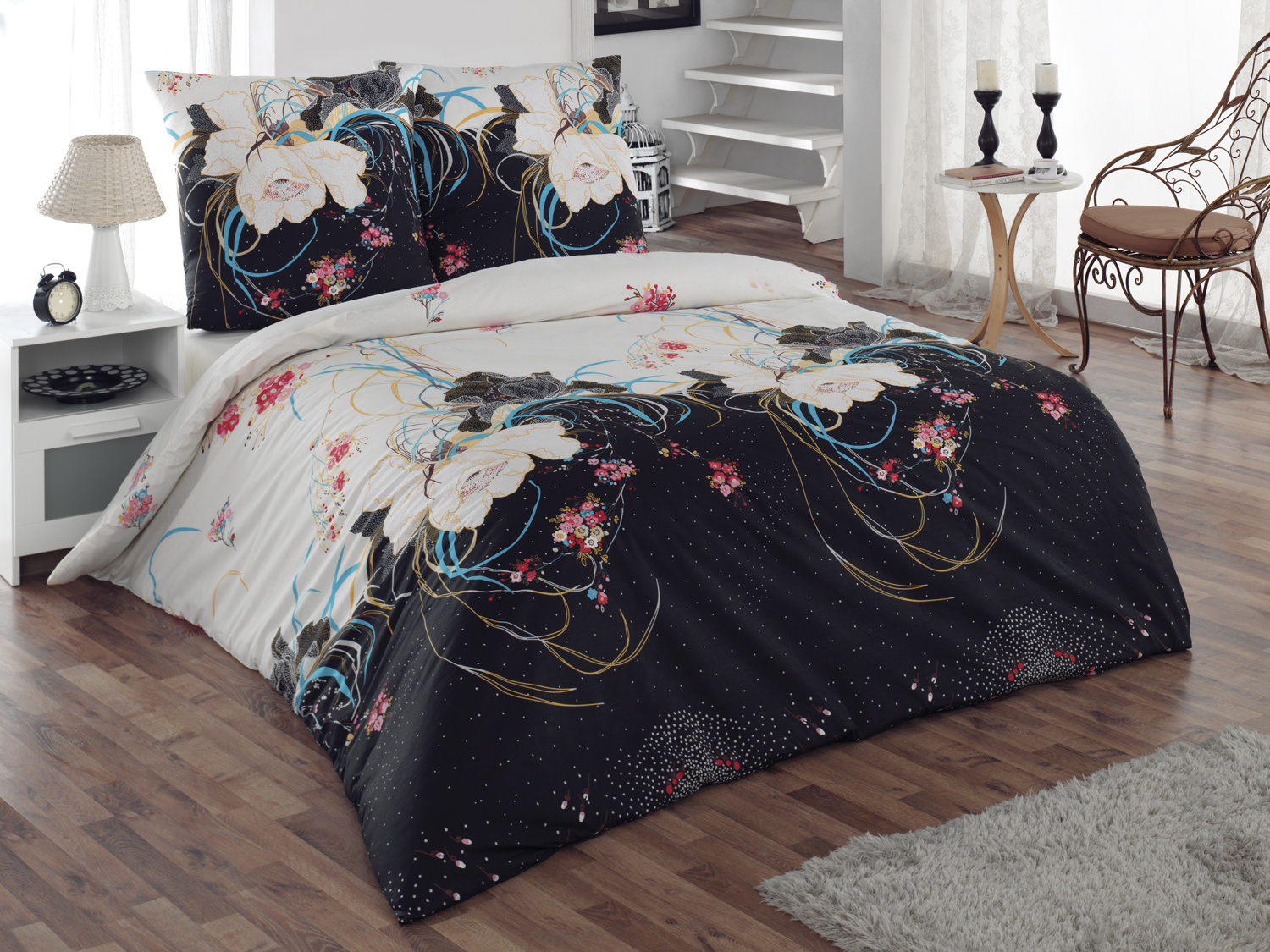 Комплект белья Tete-a-Tete Classic Интрига, 1,5-спальный, наволочки 70х70. К-8069п + ПОДАРОК: Простыня ЭГО, 150 х 220 смК-8069п Комплект белья Tete-a-Tete Classic Интрига, 1,5-спальный, наволочки 70х70. К-8069п + ПОДАРОК: Простыня ЭГО, 150 х 220 смК-8069пКомплект белья Tete-a-Tete Classic Интрига является экологически безопасным для всей семьи, так как выполнен из бязи (100% натурального хлопка). Комплект состоит из пододеяльника, простыни и двух наволочек. Постельное белье имеет изысканный внешний вид, яркую цветовую гамму и оригинальный рисунок. Гладкая структура делает ткань приятной на ощупь, мягкой и нежной, при этом она прочная и хорошо сохраняет форму. Ткань легко гладится, не линяет и не садится. Благодаря особой плотности ткани и отличному качеству белье выдерживает в 5 раз больше стирок. Комплект постельного белья Tete-a-Tete Classic Интрига станет отличным дополнением вашего интерьера и подарит гармоничный сон. Простыня ЭГО выполнена из бязи (натурального хлопка) высокого качества, оформленной принтом в полоску. Экологически чистый материал обеспечивает высокую гигиеничность простыни. Выбрав простыню нужной вам расцветки, вы можете легко комбинировать ее с различным постельным бельем. ...