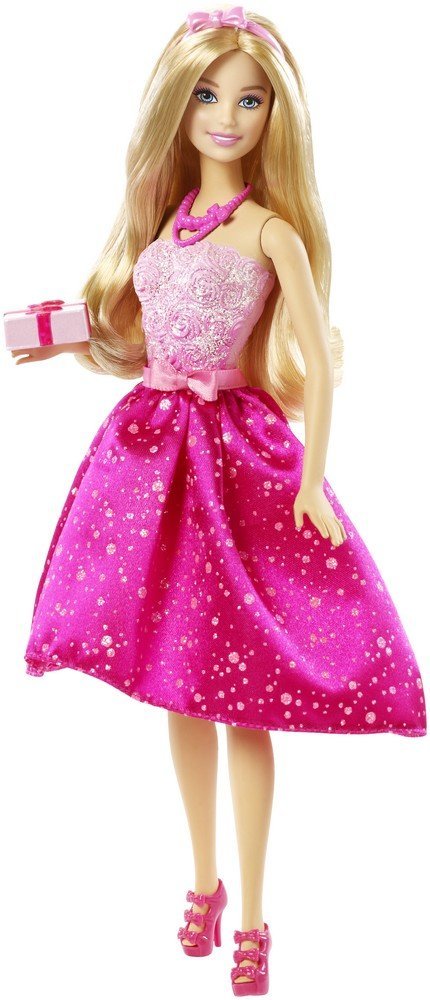 Barbie Кукла Happy BirthdayDHC37 Barbie Кукла Happy BirthdayDHC37Куколка Барби собралась на вечеринку в честь дня рождения! Идеальное вечернее платье Барби выделяется мягким блеском розового лифа и яркой розовой юбки. Талия охвачена поясом с розовым бантом, и все платье сверкает! Барби носит соответствующие аксессуары - ярко-розовые бусы и нежно-розовый ободок с бантиком. На ножках у куколки розовые босоножки на высоких каблуках. У куклы длинные светлые волосы, которые так интересно расчесывать, заплетать и придумывать новые прически. В руках Барби держит упакованный подарок. Руки и ноги Барби подвижны, голова поворачивается. Порадуйте свою малышку таким великолепным подарком!