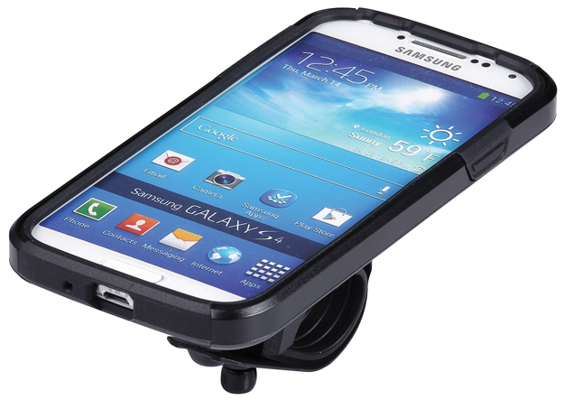 Чехол для телефона BBB Patron GS4, цвет: черный. BSM-06BSM-06 Чехол для телефона BBB Patron GS4, цвет: черный. BSM-06BSM-06Превратите ваш Samsung Galaxy S4 в высокотехнологичный велокомпьютер (Samsung Galaxy S4© в комплект не входит). Ударопрочный чехол из поликарбоната для защиты от падений. Ударопоглощающая силиконовая вставка для дополнительной фиксации и защиты. Набор включает летний и дождевой вариант защиты для настройки чехла по погоде. Дополнительная защита от ударов со стороны аккумулятора дает полноценную защиту со всех сторон. Защита основного объектива камеры от дорожной грязи. Водонепроницаемый материал для защиты динамика. Полноценная функциональность телефона. Устанавливается как в портретном формате, так и в ландшафтном. Регулируемый угол установки для оптимальных возможностей по съемке. Устанавливается на вынос, или руль при помощи включенного крепления BSM-91 PhoneFix. Вес: 70 грамм включая хомут.
