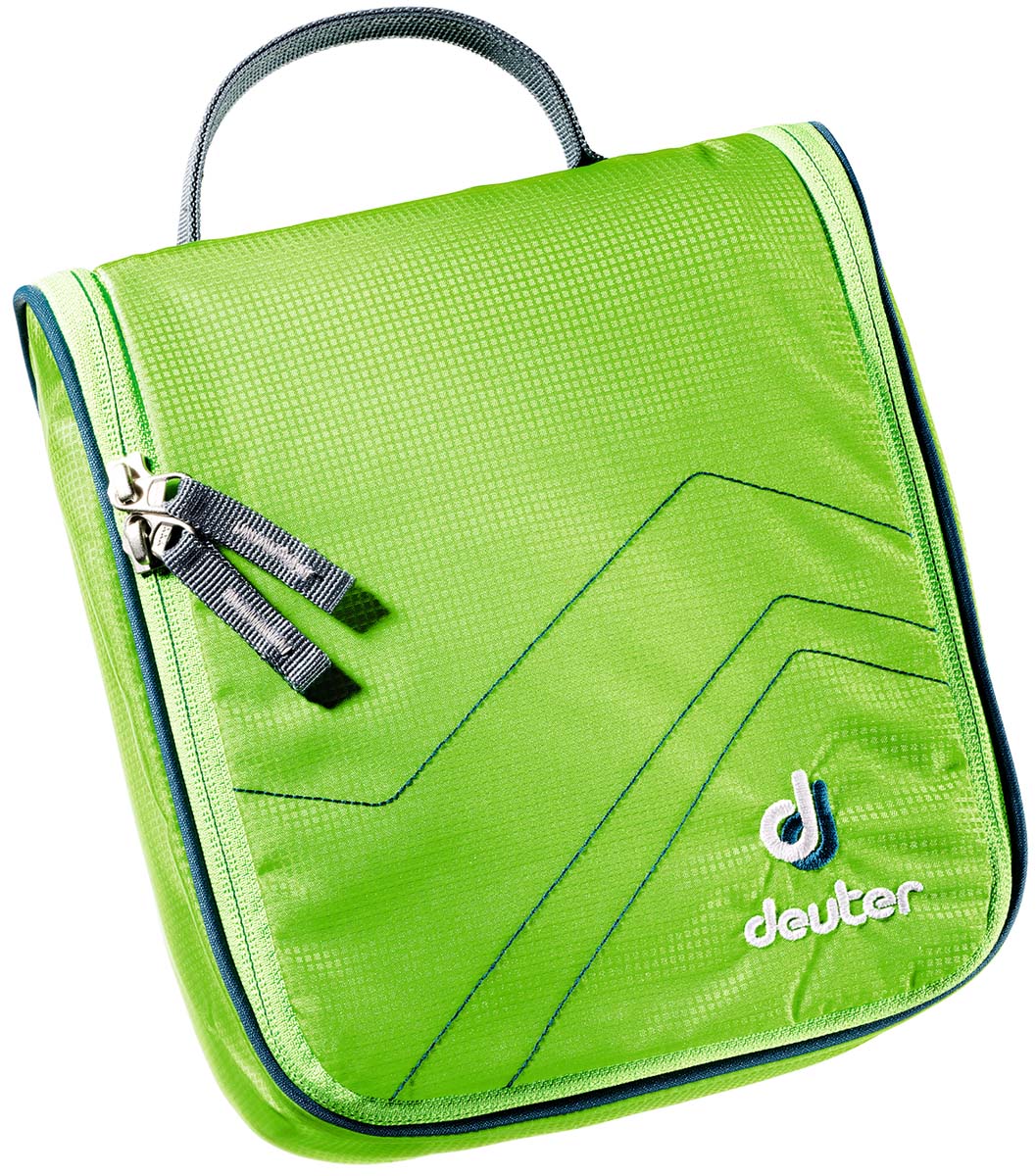 Косметичка Deuter Wash Center I, цвет: светло-зеленый, темно-синий, 22 см х 19 см х 8 см39454_2311 Косметичка Deuter Wash Center I, цвет: светло-зеленый, темно-синий, 22 см х 19 см х 8 см39454_2311Дорожная косметичка Deuter Wash Center I, выполненная из полиамида и полиэстера, незаменима в путешествиях и командировках. Косметичка содержит большое центральное отделение с тремя сетчатыми карманами, два кармана на молнии, сетчатый карман на молнии, а также съемное внутреннее отделение с дополнительным крючком. Застегивается на молнию с двойным бегунком по всему периметру. Изделие снабжено текстильной петлей для подвешивания. Стильная дорожная косметичка станет практичным аксессуаром, который идеально дополнит ваш образ.