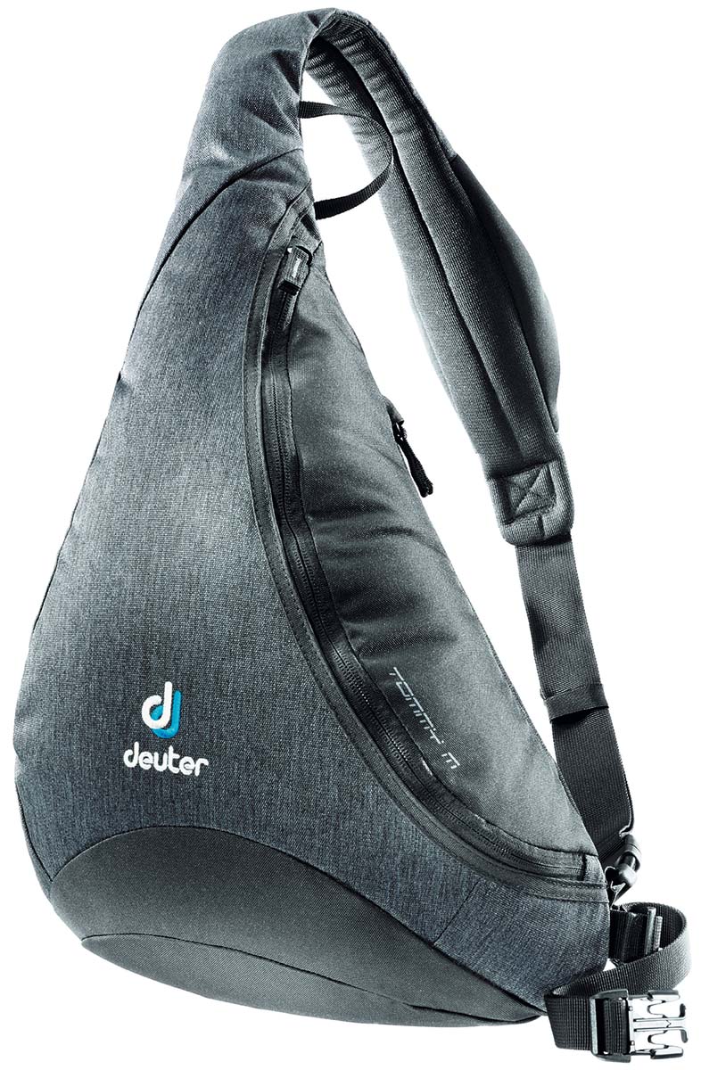 Сумка Deuter Tommy M, цвет: черный, серый, 8л81213_7712 Сумка Deuter Tommy M, цвет: черный, серый, 8л81213_7712Сумка-рюкзак Deuter Tommy M Идеальное сочетание рюкзака и сумки. Рюкзак Deuter Tommy S поставляется в двух размерах. Его новый спортивный стиль подходит как для городских прогулок, так и для туров на открытом воздухе.