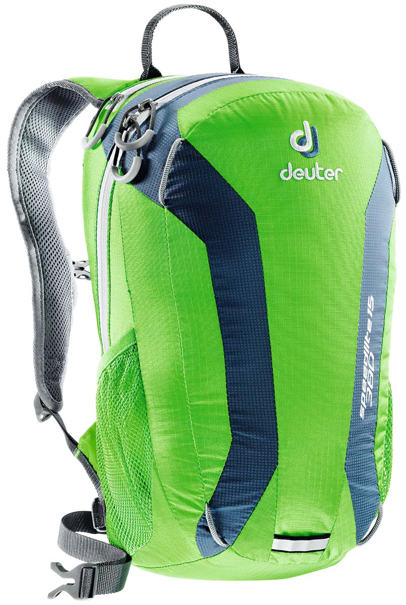 Рюкзак Deuter Speed lite 15, цвет: светло-зеленый, светло-голубой, 15л33111_2304 Рюкзак Deuter Speed lite 15, цвет: светло-зеленый, светло-голубой, 15л33111_2304Сверхлегкие спортивные рюкзаки для быстроногих атлетов. Вы почти не почувствуете их вес во время гонок по горам, соревнований по ски,туру, велосипедных марафонов, катаясь на равнинных лыжах, и даже просто догоняя уходящий автобус, эргономичные плечевые лямки целиком выполнены из объемной дышащей сетки 3D Air,Mesh для экономии веса, Оригинальная V,образная форма обеспечивает максимальную свободу движений и размещает нагрузку именно там, где она должна быть, между плеч , Молнии с удобными петлями для пальцев на замках, передний карман, усиленное дно, отражатель 3М, боковые сетчатые карманы позволяют легко достать калорийное питание или флягу с питьем, Вес: 380 г, Объем 15 л. Размеры: 43x23x16 см.