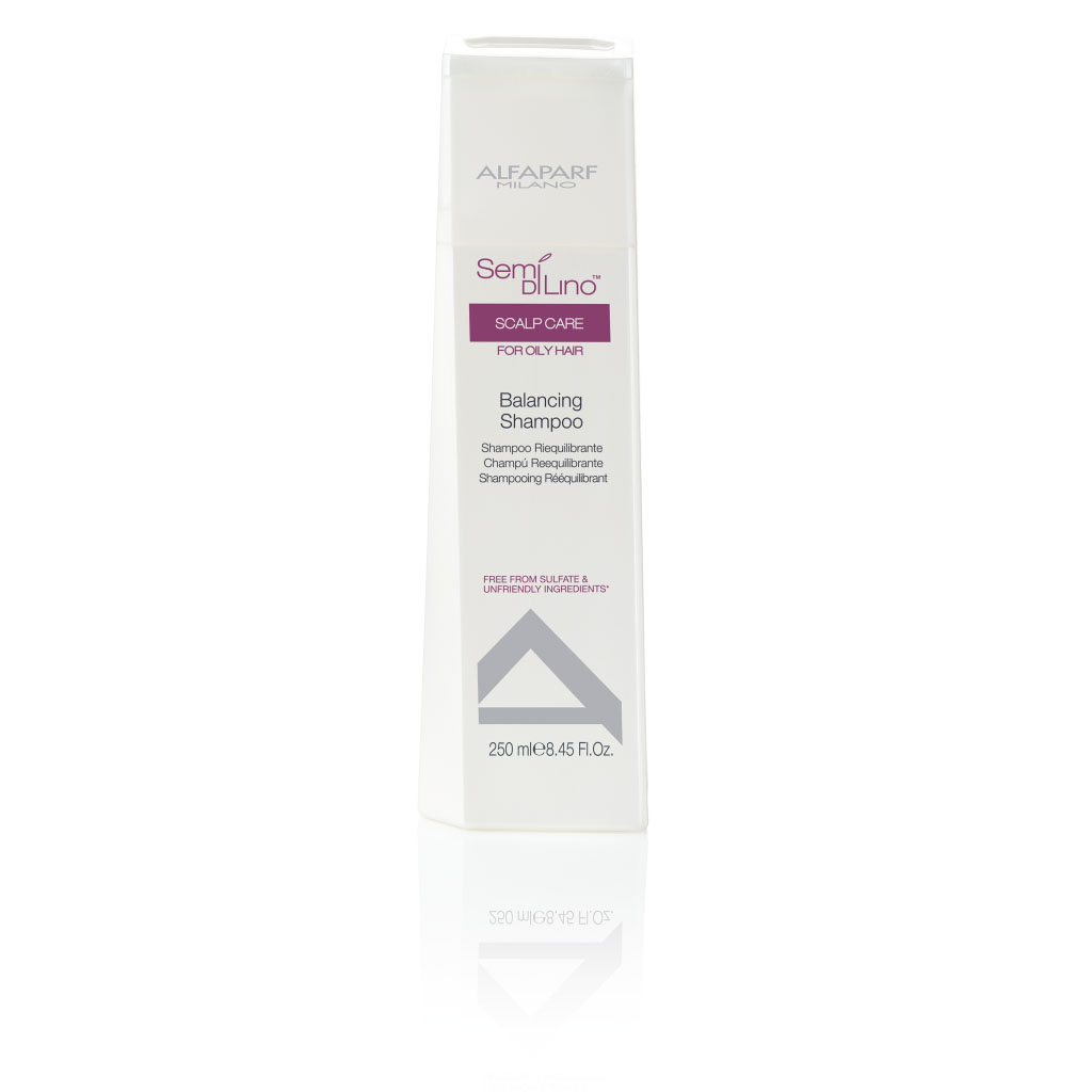 Alfaparf Semi Балансирующий шампунь для жирной кожи головы Di Lino Scalp Care Balancing Shampoo 250 мл10031 Alfaparf Semi Балансирующий шампунь для жирной кожи головы Di Lino Scalp Care Balancing Shampoo 250 мл10031Alfaparf Semi Di Lino Scalp Care Balancing Shampoo Балансирующий шампунь для жирной кожи головы - шампунь специально разработан для оптимизации жирности кожи головы. Он устранит излишки себума и регулирует его дальнейшую выработку. При использовании в уходе за волосами, они будут чистыми, они не будут жирными и тяжёлыми. В шампуне содержится Shine Fix Complex для фиксации, Color Fix Complex защищающий цвет, Renovagenyl восстановит кожу головы. Шампунь окажет балансирующее действие с помощью комплекса Sebum-Control , в который входит экстракт дерева бучу, с его помощью восстановится выработка себума. Повседневное использование шампуня, позволит вашим волосам безупречно выглядеть, они будут не жирными и очень чистыми. Приятный аромат шампуня будет долгое время сопровождать вас, где бы вы, не находились. Красивые волосы, результат применения этого шампуня.