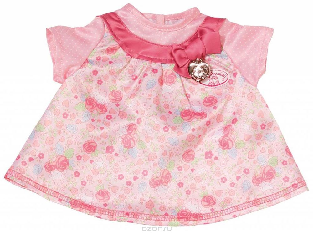 Baby Annabell Одежда для кукол Платье цвет розовый794-531_розовая вставка Baby Annabell Одежда для кукол Платье цвет розовый794-531_розовая вставкаПлатье для куклы Baby Annabell подходит ко всем куклам высотой 46 см. Очаровательное платьице с аппликацией выполнено в нежных тонах из высококачественного текстиля. На груди платье декорирована голубым бантиком с подвеской-сердечком. Изделие гипоаллергенного и полностью безопасного для здоровья ребенка. Платье застегивается сзади на липучки. Все девочки очень любят переодевать своих кукол, создавая новые образы, а с наборами одежды Baby Annabell образы можно менять хоть каждый день.