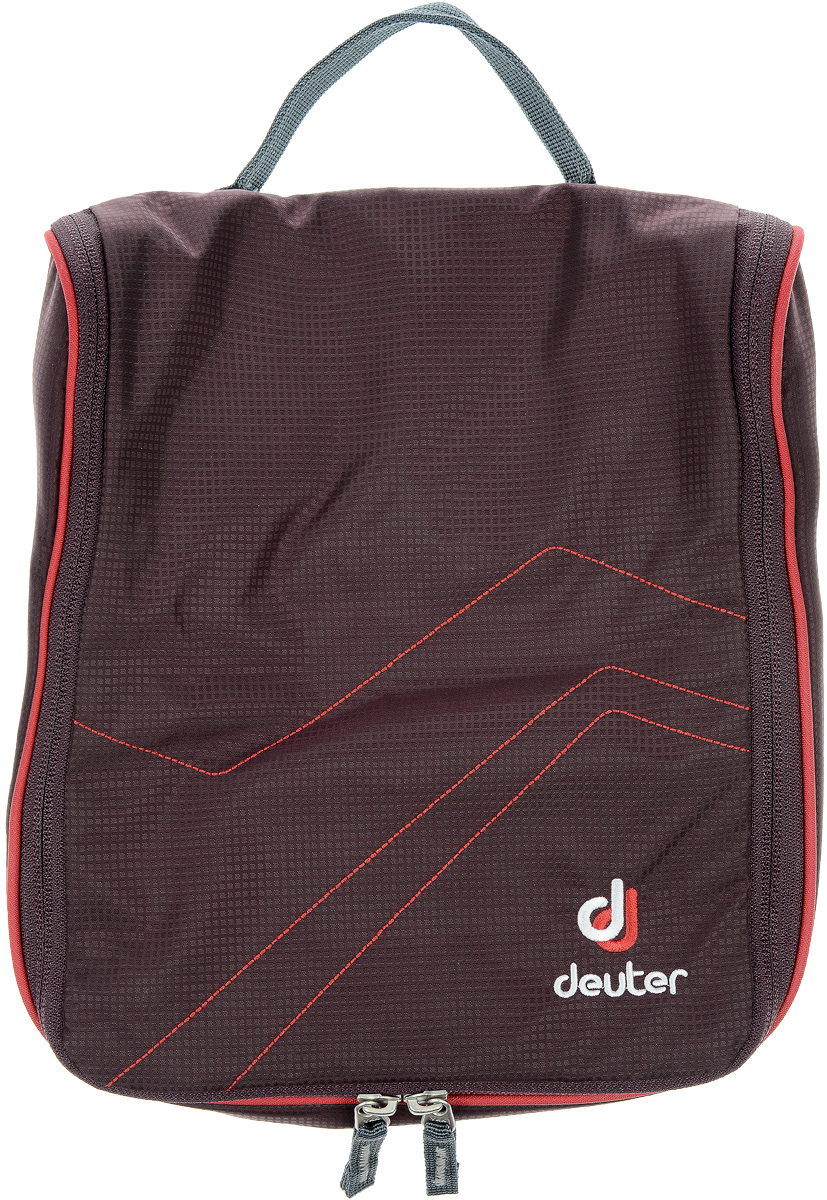 Косметичка дорожная Deuter Wash Center II39464_5522 Косметичка дорожная Deuter Wash Center II39464_5522Дорожная косметичка Deuter Wash Center II, выполненная из полиамида и нейлона, незаменима в путешествиях и командировках. Косметичка содержит одно отделение с внешней сетчатой вставкой, которое закрывается клапаном на застежку-молнию с двумя бегунками. Внутри расположены два прорезных кармана на застежках-молниях, один из которых - сетчатый, три накладных сетчатых кармана, 10 небольших эластичных фиксаторов и съемное зеркало на липучке. Также имеется съемная сетчатая секция на липучке, оснащенная тремя накладными карманами и металлическим крючком для подвешивания. На тыльной стороне косметички расположен прорезной карман на застежке-молнии. Изделие снабжено металлическим крючком для подвешивания и ручкой для переноски в сложенном виде. Стильная дорожная косметичка Deuter Wash Center II станет практичным аксессуаром, который идеально дополнит ваш образ.
