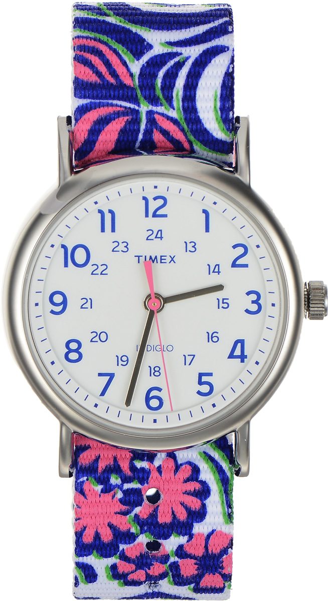 Часы наручные женские Timex Weekender, цвет: фиолетовый, белый. TW2P90200TW2P90200 Часы наручные женские Timex Weekender, цвет: фиолетовый, белый. TW2P90200TW2P90200Стильные часы Timex Weekender - это модный и практичный аксессуар, который не только выгодно дополнит ваш наряд, но и будет незаменим для каждой современной девушки, ценящей свое время. Корпус с минеральным стеклом выполнен из латуни и оснащен задней крышкой из нержавеющей стали. Циферблат оснащен запатентованной электролюминесцентной подсветкой Indiglo и оформлен символикой бренда. Корпус изделия имеет степень влагозащиты 3 Bar, оснащен кварцевым механизмом и дополнен устойчивым к царапинам минеральным стеклом. Двусторонний ремешок cо стильным цветочным принтом выполнен из нейлона и дополнен пряжкой, которая позволяет с легкостью снимать и надевать изделие. Часы поставляются в фирменной упаковке. Часы Timex подчеркнут изящество ваших рук, а также ваш неповторимый стиль.