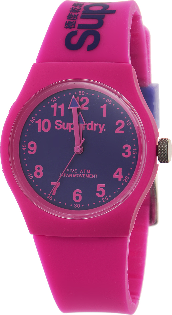 Часы наручные Superdry Urban, цвет: розовый. SYG164PVSYG164PV Часы наручные Superdry Urban, цвет: розовый. SYG164PVSYG164PVСтильные часы Superdry Urban выполнены из нержавеющей стали, пластика и хезалитового стекла. Циферблат оформлен символикой бренда. Корпус изделия имеет степень влагозащиты 5 Bar, оснащен кварцевым механизмом и дополнен устойчивым к царапинам хезалитовым стеклом. Ремешок современного дизайна выполнен из силикона и оснащен пряжкой, которая позволит с легкостью снимать и надевать изделие. Часы поставляются в фирменной упаковке. Часы Superdry Urban сочетают в себе американский винтаж, японскую эстетику и традиционный британский стиль, тем самым прекрасно дополнят образ.