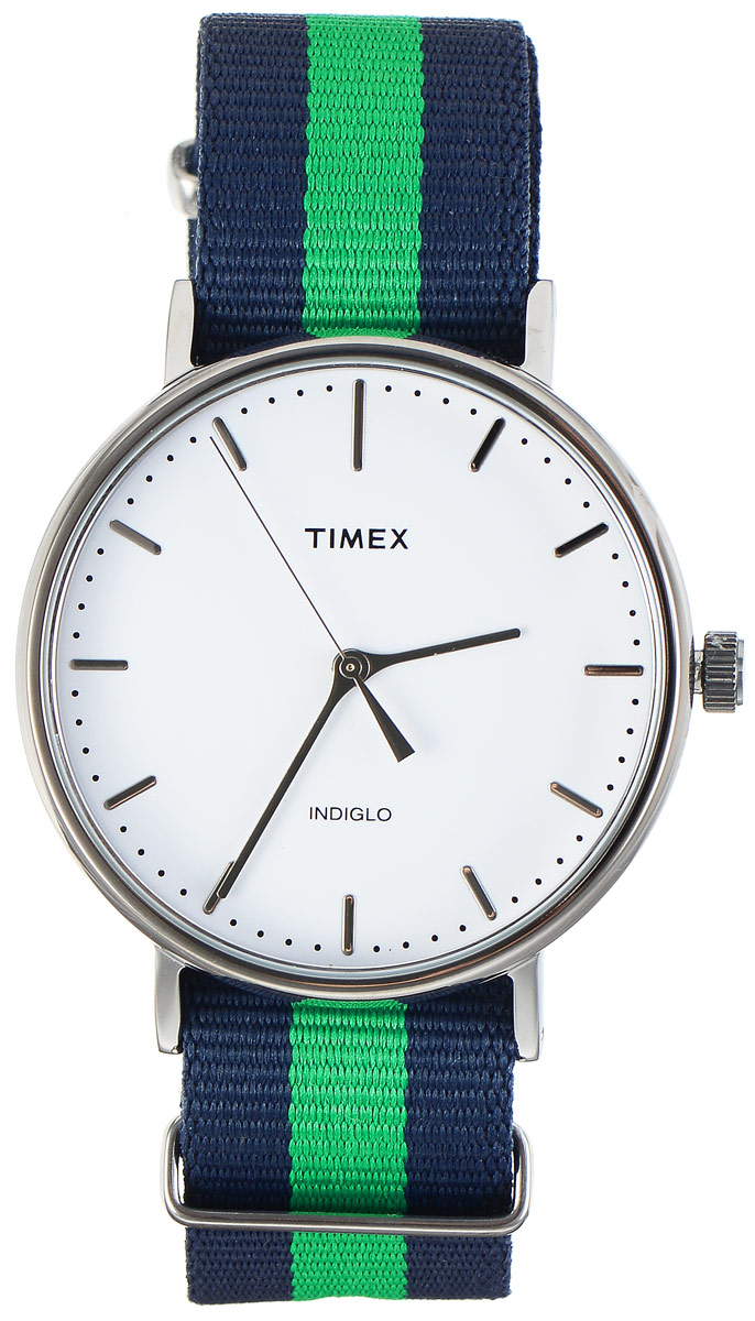 Часы наручные мужские Timex Weekender, цвет: темно-синий, зеленый. TW2P90800TW2P90800 Часы наручные мужские Timex Weekender, цвет: темно-синий, зеленый. TW2P90800TW2P90800Стильные мужские часы Timex Weekender - это модный и практичный аксессуар, который не только выгодно дополнит ваш образ, но и будет незаменим для каждого современного мужчины, ценящего свое время. Корпус с минеральным стеклом выполнен из латуни и оснащен задней крышкой из нержавеющей стали. Циферблат оснащен запатентованной электролюминесцентной подсветкой Indiglo и оформлен символикой бренда. Корпус изделия имеет степень влагозащиты 3 Bar, оснащен кварцевым механизмом и дополнен устойчивым к царапинам минеральным стеклом. Ремешок cо стильным принтом в полоску выполнен из нейлона и дополнен пряжкой, которая позволяет с легкостью снимать и надевать изделие. Часы поставляются в фирменной упаковке. Часы Timex подчеркнут ваш неповторимый стиль и дополнят любой наряд.