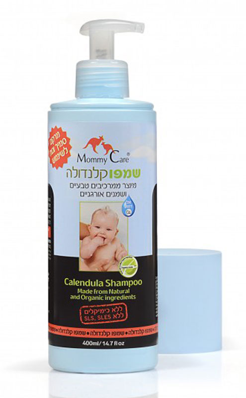 Mommy Care Органический шампунь детский 400 мл1047 Mommy Care Органический шампунь детский 400 мл1047Шампунь Mommy Care отлично пенится и легко смывается, и что самое главное - не раздражает глазки вашего малыша! В состав шампуня входит целый букет органически выращенных лечебных трав: ромашка, календула и лаванда, которые не только прекрасно очищают кожу головы, но и поддерживают ее естественный водно-жировой баланс. Шампунь рекомендуется не только малышам, но и взрослым, обладающим чувствительной кожей головы и тонкими проблемными волосами. Удачное сочетание эффективности шампуня и его мягкости позволит вам обходиться без дополнительного использования кондиционера для волос. Не содержит консервантов и химических веществ – парабенов, вазелина, мылящих компонентов SLS и SLES. Экономичная упаковка шампуня позволит использовать данный продукт на протяжении долгого времени! Товар сертифицирован.