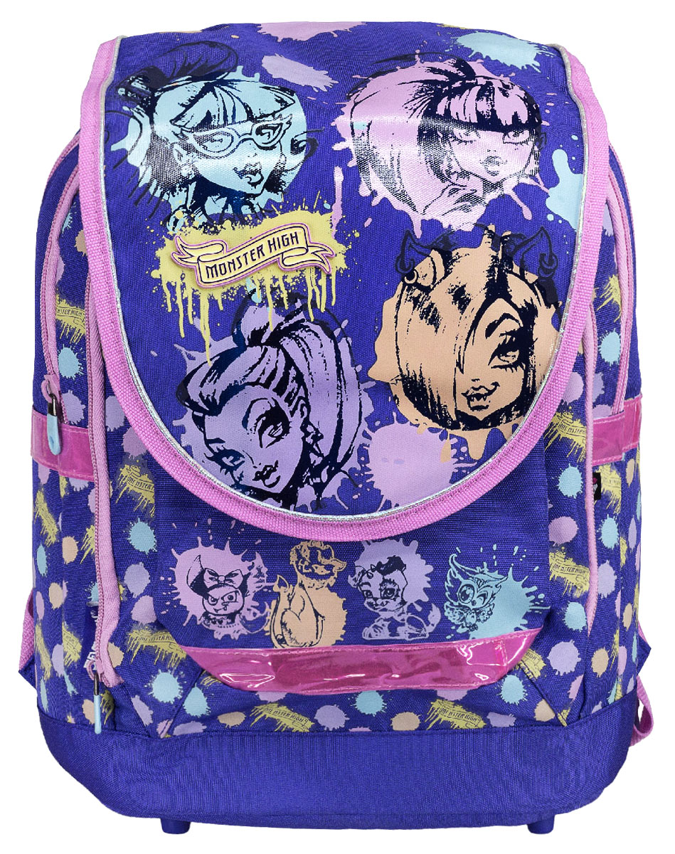 Monster High Рюкзак детский цвет фиолетовыйMHCB-RT2-588 Monster High Рюкзак детский цвет фиолетовыйMHCB-RT2-588Детский рюкзак Monster High приведет в восторг всех любительниц мультфильма Школа Монстров. Спинка рюкзака усилена поролоном. Корпус мягкий. Рюкзак имеет два основных отделения на застежке-молнии. Большое отделение содержит внутренний карман на молнии для мелочей, второе отделение карманов не имеет. Под клапаном на застежке-молнии располагается вместительный фронтальный карман. Крышка-клапан на закрывается на липучку. Лямки рюкзака усилены поролоном, регулируются по длине. Дно имеет удобные пластиковые ножки. Рюкзак оснащен удобной текстильной петлей для подвешивания. Широкие светоотражающие полоски по всему периметру рюкзака существенно повышают безопасность ребенка на дороге.
