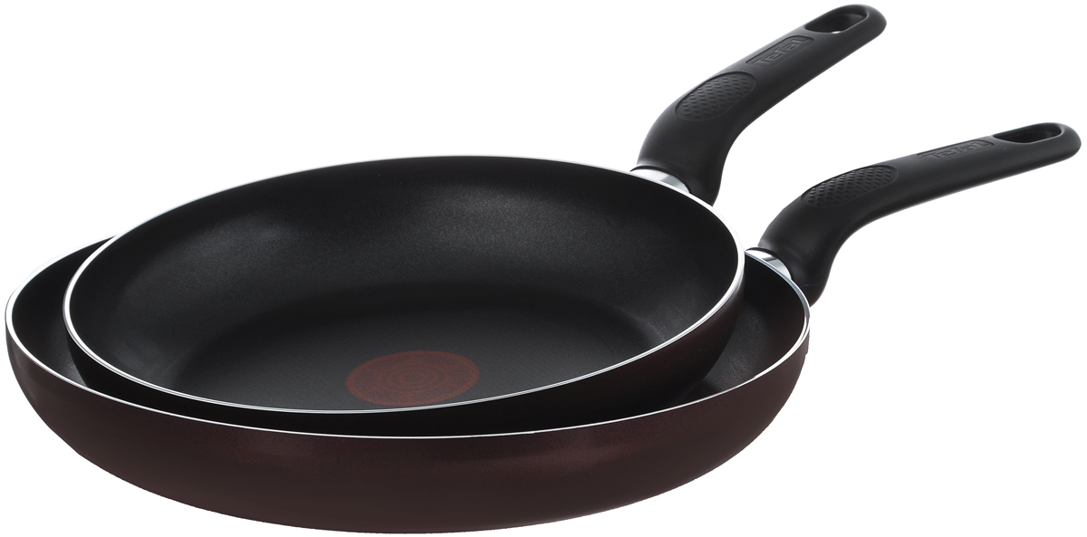 Набор сковородок Tefal Provence, с антипригарным покрытием, 2 предмета9100011354 Набор сковородок Tefal Provence, с антипригарным покрытием, 2 предмета9100011354Набор сковородок Tefal Provence состоит из 2 сковородок разного диаметра, изготовленных из высококачественного алюминия с безопасным антипригарным покрытием. С таким покрытием пища не пригорает и посуда легко моется. Не содержит PFOA. Уникальный индикатор нагрева Thermo Spot вовремя подскажет когда дно достигло оптимальной для приготовления температуры. Благодаря прочному дну Durabase происходит идеальное и равномерное распределение тепла. Ручки эргономичной формы изготовлены из бакелита. Внешнее покрытие жаростойкое. Изделия пригодны для газовых плит. Не подходят для индукционных плит. Можно мыть в посудомоечной машине. Диаметр сковородок: 22 см; 26 см. Высота стенок: 4,2 см. Длина ручки: 16 см.