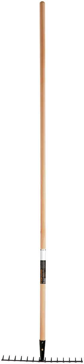 Грабли универсальные Fiskars Solid, с деревянным черенком, 156 см135751 Грабли универсальные Fiskars Solid, с деревянным черенком, 156 см135751Универсальные грабли Fiskars Solid - это легкий инструмент для рыхления и мульчирования земли, сбора травы и мелкого мусора. Черенок выполнен из прочного дерева. Рабочая часть изготовлена из прочной закаленной стали и имеет защитное покрытие от коррозии. Грабли традиционной формы имеют 12 коротких, слегка закругленных и прочных зубьев. Подходят для работы на больших площадях за счет длинного черенка. Благодаря малому весу подходят для людей разного телосложения и физической подготовки. Длина граблей: 156 см. Ширина рабочей части: 30,5 см.