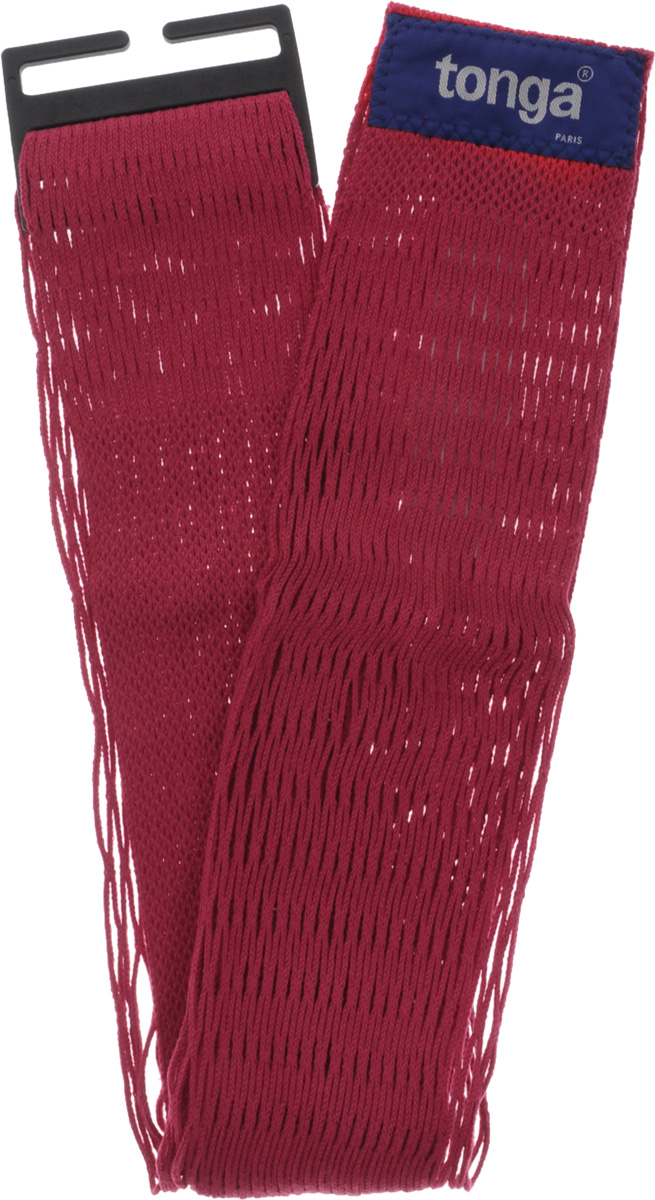 Filt Слинг-гамак Tonga Red745010 Filt Слинг-гамак Tonga Red745010Слинг-гамак Filt Tonga Red разработан совместно с врачами-ортопедами. Слинг-гамак имеет сбалансированное распределение нагрузки для мамы, правильное положение для ребенка. Плетение разной плотности обеспечивает дополнительное удобство и комфорт. Слинг-гамак широкий там, где нужно. Положение ног лягушкой способствует правильному формированию тазобедренных суставов ребенка. Ребенок плотно прижат к вам и находится под вашей защитой, он чувствует вас, ваше тепло, стук вашего сердца. Вы свободны для передвижений, ваши руки свободны, и при этом вы непрерывно общаетесь с ребенком. Слинг-гамак легко регулируется под ваш размер. Изготовлен из 100% хлопка и окрашен безопасными нетоксичными красителями. Машинная стирка при 30°. Оригинальное плетение обеспечивает мягкость выше, чем у обычной ткани и идеальную вентиляцию. В сложенном положении занимает совсем мало места в сумочке. Максимальный вес ребенка: 15 кг (с 4 месяцев до 2,5 лет).