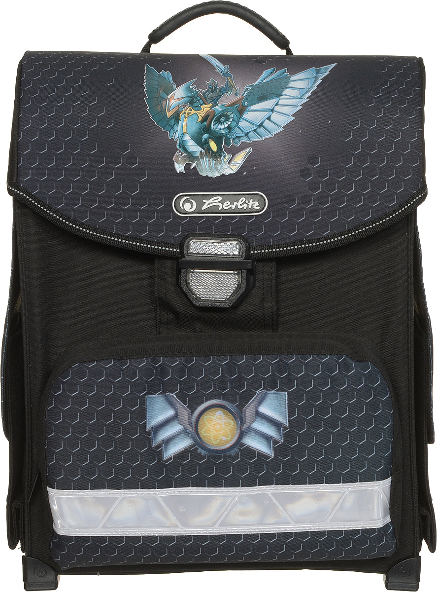 Herlitz Ранец школьный Dragon & Knight11438421 Herlitz Ранец школьный Dragon & Knight11438421Школьный ранец Herlitz Dragon & Knight обязательно привлечет внимание школьника. Ранец выполнен из материалов высшего качества с водоотталкивающей пропиткой. Содержит одно вместительное отделение, закрывающееся клапаном на удобный защелкивающийся замок, который легко открывать и закрывать, со встроенным светоотражателем. Внутри отделения имеется мягкая перегородка для тетрадей или учебников. Клапан полностью откидывается, что существенно облегчает пользование ранцем. На внутренней части клапана находится прозрачный пластиковый кармашек, в который можно поместить расписание занятий. Ранец имеет два боковых кармана, закрывающиеся клапанами на липучки. Лицевая сторона ранца оснащена накладным карманом на застежке-молнии. Конструкция спинки ранца дополнена эргономичными подушечками, противоскользящей сеточкой и системой вентиляции для предотвращения запотевания спины ребенка. Мягкие широкие лямки позволяют легко и быстро отрегулировать изделие в соответствии с ростом. Ранец...