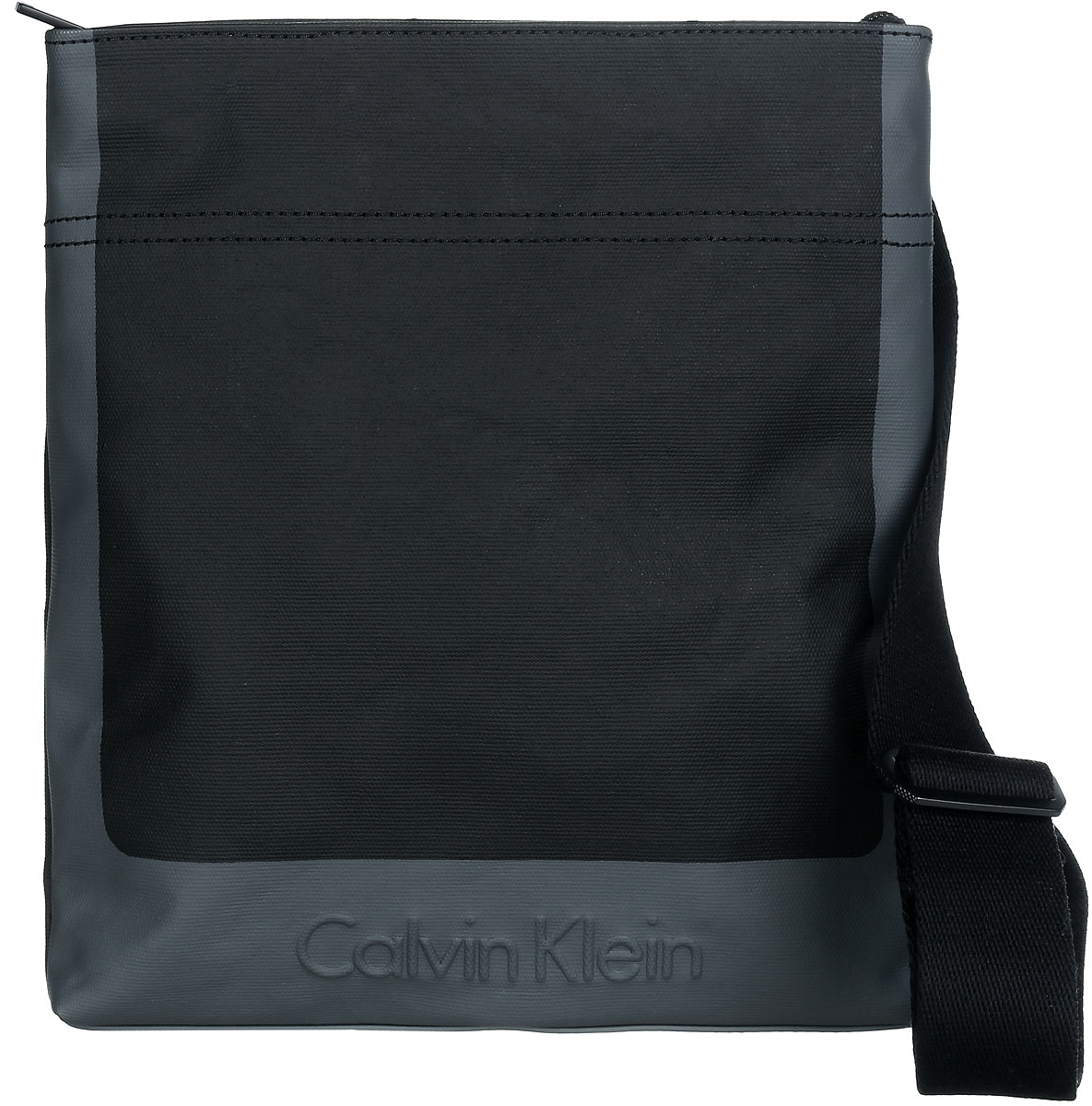 Сумка мужская Calvin Klein Jeans, цвет: черный, серый. K50K502156_0010K50K502156_0010 Сумка мужская Calvin Klein Jeans, цвет: черный, серый. K50K502156_0010K50K502156_0010Стильная сумка Calvin Klein выполнена из полиуретана и хлопка, оформлена тиснением в виде логотипа бренда. Изделие содержит одно отделение, которое закрывается на застежку-молнию. Внутри сумки размещены два накладных кармашка для мелочей и врезной карман на застежке-молнии. На задней стороне расположен открытый накладной кармашек. Сумка оснащена плечевым ремнем регулируемой длины. В комплекте с изделием поставляется чехол для хранения. Модная сумка идеально подчеркнет ваш неповторимый стиль.