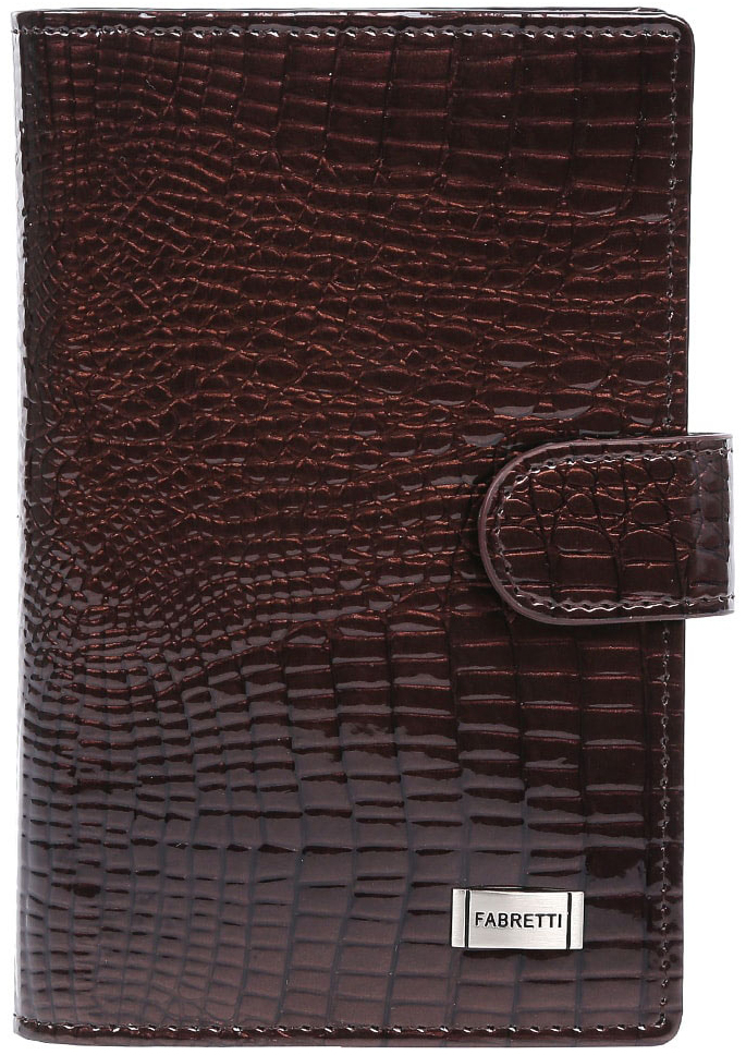 Обложка для документов женская Fabretti 54038-coffee cocco L54038-coffee cocco L Обложка для документов женская Fabretti 54038-coffee cocco L54038-coffee cocco LЯркая и стильная женская обложка для документов от итальянского бренда Fabretti выполнена из натуральной лакированной кожи с элегантным тиснением под крокодила. Внутри аксессуара расположены 5 отделений для дисконтных и кредитных карт, а также удобный вкладыш для документов. Изделие закрывается на прочную застежку. Модный и изысканный темно-коричневый цвет в сочетании с фурнитурой под серебро превращают модель не просто в удобную обложку для документов, но и невероятно стильный аксессуар.