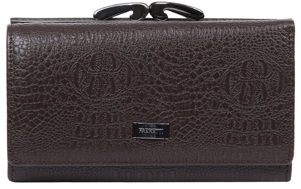Кошелек женский Fabretti 55020-coffee cocco55020-coffee cocco Кошелек женский Fabretti 55020-coffee cocco55020-coffee coccoЭлегантный кошелек от итальянского бренда Fabretti выполнен из натуральной кожи с ярким и модным тиснением под рептилию. Стильный темно-коричневый цвет и роскошная фурнитура превращают кошелек в изящный аксессуар, который понравится любой моднице. Внутри модели находятся два отделения для купюр, одно из которых закрывается на молнию. Аксессуар очень многофункционален. Вы сможете разместить все ваши дисконтные и кредитные карточки с помощью 17 отделений. На тыльной стороне дизайнеры разместили вместительный карман на изысканном рамочном замке. Кошелек закрывается на прочную заклепку.