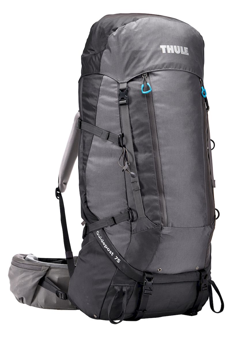 Рюкзак треккинговый женский Thule Guidepost, цвет: серый, 75л206402 Рюкзак треккинговый женский Thule Guidepost, цвет: серый, 75л206402Женский туристический рюкзак Thule Guidepost 75 л - Thule Guidepost 75 л идеально подходит для недельных походов. Рюкзак отличается настраиваемой системой крепления TransHub, обеспечивающей идеальную посадку, поворачивающимся набедренным ремнем, который позволяет рюкзаку повторять ваши движения, специальными наплечными и набедренными ремнями для женщин и крышкой, способной трансформироваться в дополнительный рюкзак, который поможет вам покорить любую вершину. Легкая регулировка ремней для торса на 15 см обеспечивает идеальную посадку, а наплечные ремни QuickFit позволяют выбрать из один из трех вариантов длины наплечных ремней Система крепления Transhub с алюминиевой опорой и проволочным каркасом из пружинной стали позволяют перенести вес рюкзака на бедра, обеспечивая более удобную переноску Поворачивающийся набедренный ремень позволяет рюкзаку повторять ваши движения, обеспечивая большую естественность передвижения и улучшенный баланс Съемная крышка...