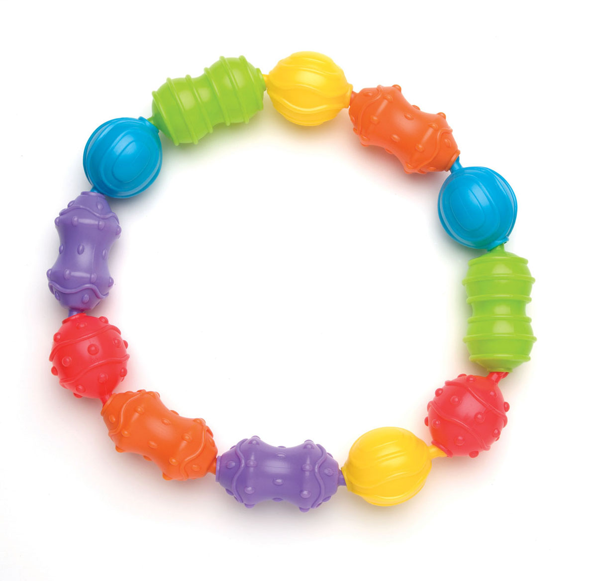 Playgro Игрушка-цепочка 01815790181579 Playgro Игрушка-цепочка 01815790181579Игровой набор состоит из 12 разнообразных по форме и цвету фигур, с различными выпуклыми рисунками. Малыш легко может крепить их между собой в произвольном порядке, комбинируя цвета и формы. Игрушка способствует развитию моторики и тактильных навыков.