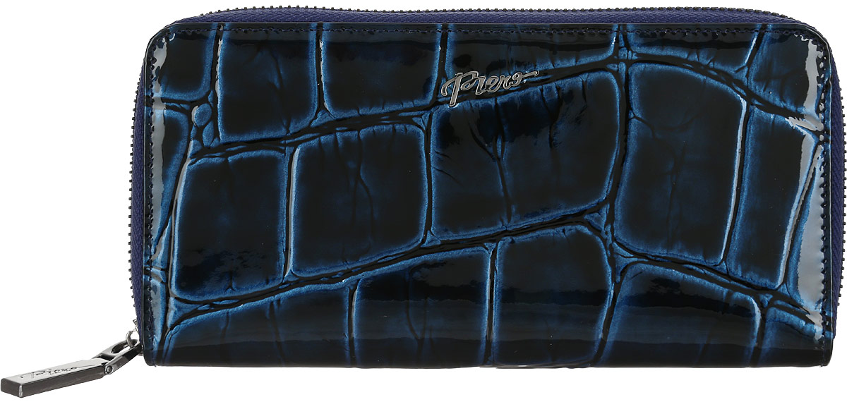Портмоне женское Piero, цвет: синий. 42М1_90093_21_П_5142М1_90093_21_П_51 Портмоне женское Piero, цвет: синий. 42М1_90093_21_П_5142М1_90093_21_П_51Стильное женское портмоне Piero изготовлено из натуральной лакированной кожи с тиснением под рептилию. Внутри находятся четыре отделения для купюр, одно отделение на молнии для мелочи, один прозрачный карман для визиток, два боковых открытых кармана и восемь кармашков для визиток и карт. Портмоне закрывается на молнию. Портмоне упаковано в плотную коробку с логотипом фирмы. Такой функциональный аксессуар станет замечательным подарком человеку, ценящему качественные и практичные вещи.