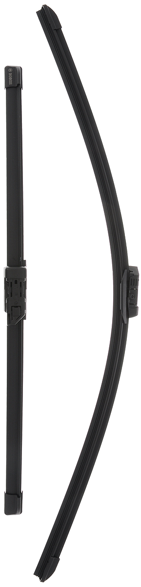 Щетка стеклоочистителя Bosch A088S, бескаркасная, со спойлером, длина 50/65 см, 2 шт3397007088 Щетка стеклоочистителя Bosch A088S, бескаркасная, со спойлером, длина 50/65 см, 2 шт3397007088Комплект Bosch A088S состоит из двух бескаркасных щеток разного размера. Щетки выполнены по современной технологии из высококачественных материалов и предназначены для установки на переднее стекло автомобиля. Отличаются высоким качеством исполнения и оптимально подходят для замены оригинальных щеток, установленных на конвейере. Обеспечивают качественную очистку стекла в любую погоду. AEROTWIN - серия бескаркасных щеток компании Bosch. Щетки имеют встроенный аэродинамический спойлер, что делает их эффективными на высоких скоростях, и изготавливаются из многокомпонентной резины с применением натурального каучука. Комплектация: 2 шт.