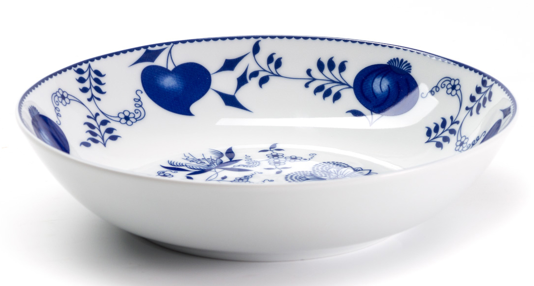 Тарелка глубокая La Rose des Sables Ognion Bleu, диаметр 21 см550221 1313 Тарелка глубокая La Rose des Sables Ognion Bleu, диаметр 21 см550221 1313Тарелка La Rose des Sables Ognion Bleu, изготовленная из высококачественного фарфора, имеет классическую круглую форму. Она прекрасно впишется в интерьер вашей кухни и станет достойным дополнением к кухонному инвентарю. Тарелка La Rose des Sables Ognion Bleu подчеркнет прекрасный вкус хозяйки и станет отличным подарком. Диаметр тарелки (по верхнему краю): 21 см.