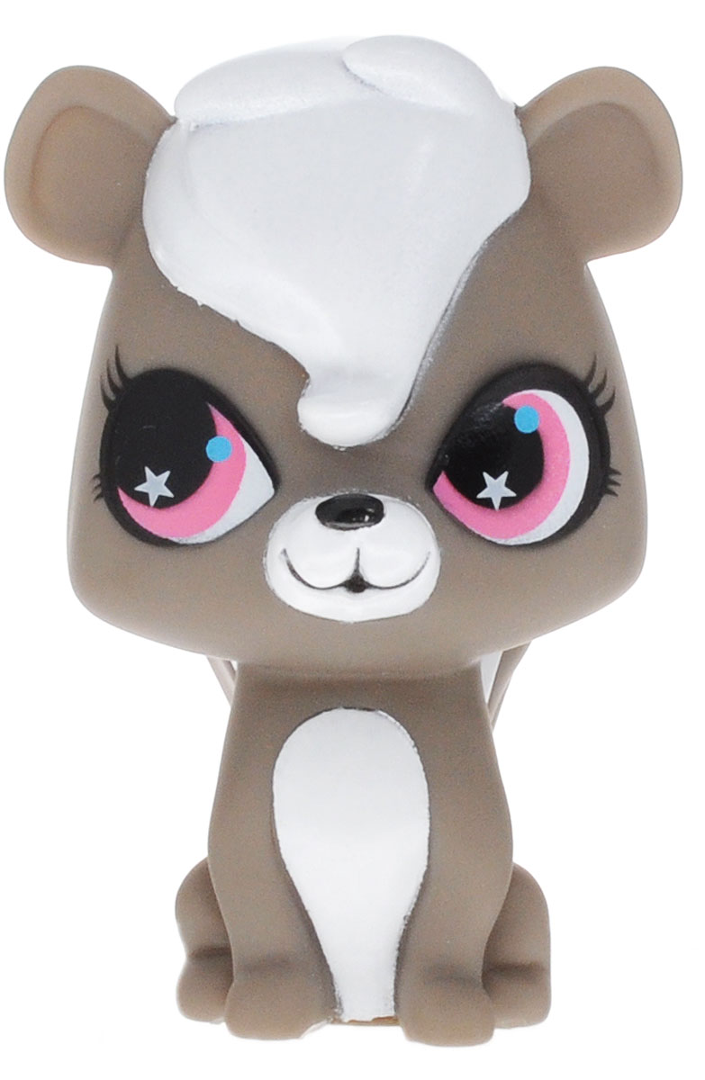Littlest Pet Shop Игрушка для ванной Скунс ПепперGT8143 Littlest Pet Shop Игрушка для ванной Скунс ПепперGT8143Перед вами милый скунс Пеппер, герой всем любимого Маленького Зоомагазина Littlest Pet Shop. Этот очаровательный зверек непременно придется по душе вашему ребенку. Игрушка небольшого размера, ее удобно держать в руке. Благодаря прочному материалу пластизолю, ее можно брать с собой на улицу, играть с ней дома, а также в ванне. Пеппер отлично плавает, поэтому с ним будет весело проводить водные процедуры. Играя с фигуркой, малыш развивает мелкую моторику, усидчивость, воображение и фантазию. Качественные и экологичные материалы, из которых выполнена игрушка, не вызывают у ребенка раздражение и аллергию. Скунс Пеппер обязательно понравится вашему ребенку. Светится на суше и в воде благодаря индикатору в нижней части. Работает игрушка от незаменяемых батареек.
