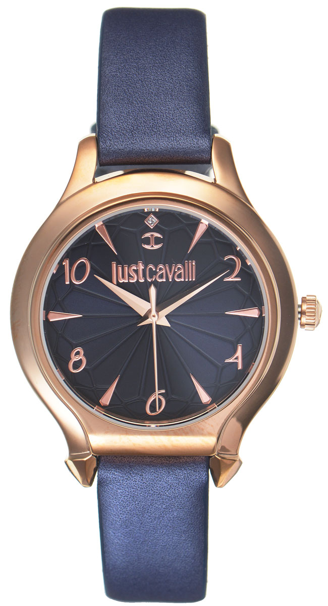 Часы наручные женские Just Cavalli, цвет: синий. R7251533503R7251533503 Часы наручные женские Just Cavalli, цвет: синий. R7251533503R7251533503Наручные женские часы Just Cavalli произведены из материалов самого высокого качества на базе новейших технологий. Они оснащены точным кварцевым механизмом. Корпус часов изготовлен из нержавеющей стали с PVD-покрытием, циферблат защищен минеральным стеклом. Ремешок выполнен из натуральной кожи с естественной фактурой и оснащен классической застежкой-пряжкой. Циферблат круглой формы оснащен арабскими цифрами и отметками, а так же тремя стрелками - часовой, минутной и секундной. Часы являются водостойкими - 3АТМ. Изделие укомплектовано в стильную фирменную коробку с названием бренда. Наручные часы Just Cavalli созданы для современных девушек, которые не желают потерять свою индивидуальность в городской суете.