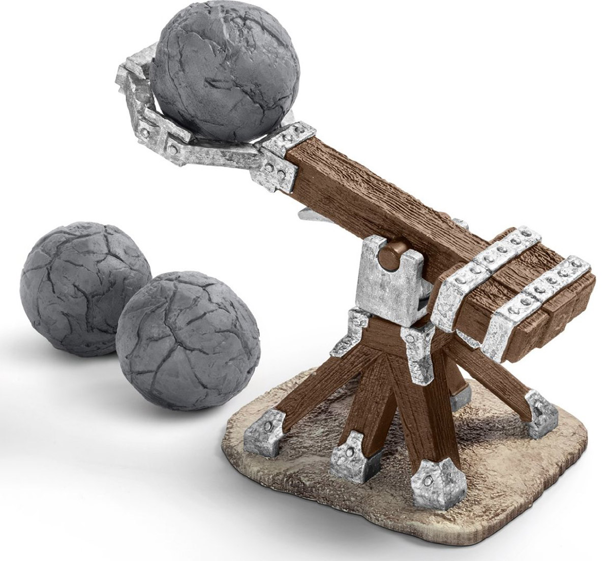 Schleich Катапульта42223 Schleich Катапульта42223Катапульта Schleich придется по душе вашему ребенку! Катапульта - одно из самых мощных военных оружий. Чтобы установить ее и направить, требуется некоторое время, но затем катапульта может выстрелить очень далеко и точно. Враги очень боятся катапульты, потому что ее ядра могут оставить большие дыры в стенах замка и нанести, таким образом, огромный ущерб. В набор входят катапульта и 3 ядра. Компания Schleich специализируется на выпуске детских игрушек, знакомящих с окружающей средой, развивающих творческое мышление, мелкую моторику рук.