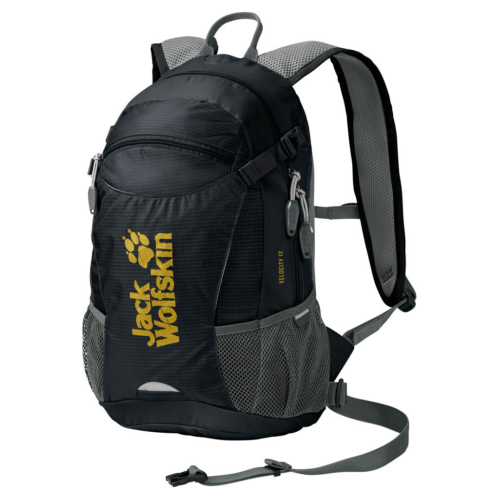 Рюкзак Jack Wolfskin Velocity 12, цвет: черный. 2004961-60002004961-6000 Рюкзак Jack Wolfskin Velocity 12, цвет: черный. 2004961-60002004961-6000Качественный рюкзак, изготовленный из прочных материалов, и способный надежно сохранить все вещи от воздействия внешней среды. Предназначенный для туризма, он обладает одним внутренним отделом и карманом для органайзера. Особая система креплений дает гарантию плотного прилегания изделия к спине. Мягкая подушка в задней части не создает дискомфорта для мышц, а удобные лямки регулируются по высоте и не натирают плечи. Специальный вентиляционный канал обеспечивает свободный доступ воздуха к кожным покровам, что не создает предпосылок для перегрева тела в процессе похода. Один передний центральный карман и два боковых дополнительно вмещают в себя массу нужных для похода предметов. Изделие предусматривает крепление светодиодного фонаря, крепления для шлема, насоса, питьевой системы. При помощи компрессионного ремня рюкзак Wolfskin легко сжимается, уменьшаясь в объеме. Для защиты от дождя имеется прочный чехол.