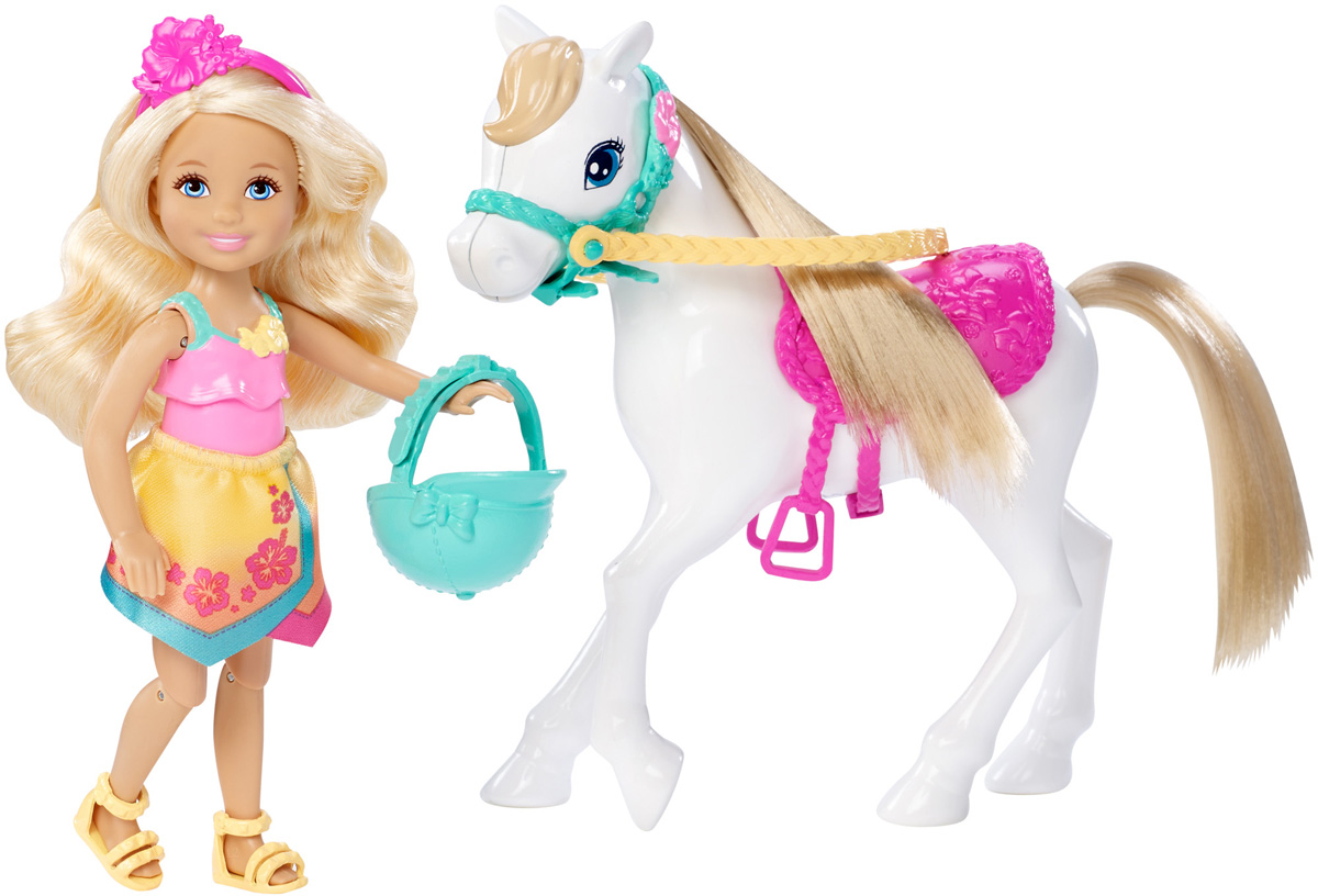 Barbie Игровой набор с мини-куклой Челси и пони DLY34DLY34 Barbie Игровой набор с мини-куклой Челси и пони DLY34DLY34Вперед к приключениям вместе с Челси и ее белым пони! Помните финальный танец из фильма Barbie и сестры: охота за щенками? Действие фильма происходит на острове, и наши героини одеты соответственно: в яркие костюмы с цветочными деталями. Воспроизведите любимые сцены фильма или отправляйте в новые путешествия. В игровой набор Barbie Челси и пони входят: кукла Челси со шлемом, а также белый пони. Куклы, пожалуй, самые популярные игрушки в мире. Девочки обожают играть с ними, отправляясь в сказочную страну грез. Порадуйте свою малышку таким великолепным подарком!