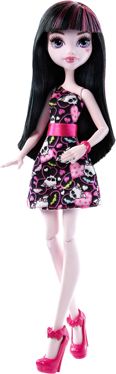 Monster High Кукла Дракулаура цвет платья розовый черныйDTD90_DMD47 Monster High Кукла Дракулаура цвет платья розовый черныйDTD90_DMD47Давно полюбившиеся нам ученицы Школы монстров не боятся быть чудовищами! Они модно приоделись и готовы к занятиям в своей жуткой школе и к леденящим кровь приключениям. Одна из них - Дракулаура. Её модный наряд прекрасно подходит как для учебы в культовой школе Monster High, так и для приключений за ее пределами. Кукла Monster High Дракулаура одета в черно-розовое платье с сердечками и черепами. На ногах - розовые туфли на высоких каблуках. Завершают стильный образ зловещей модницы розовый браслет с сердечками и в тон ему ободок для волос. Шикарные длинные волосы куклы можно расчесывать. Вашей малышке понравится воссоздавать сцены или разыгрывать с куклой сюжеты собственных историй. Руки, ноги и колени у куклы шарнирные, это позволяет придать разнообразные позы. Порадуйте поклонницу Монстер Хай удивительной новинкой в мире Школы Монстров, подарив ей эту замечательную куколку.